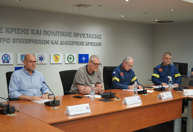 Σε επιφυλακή ο κρατικός μηχανισμός για νέο κύμα ισχυρών ανέμων - Συνεδρίασε η Επιτροπή Κινδύνου