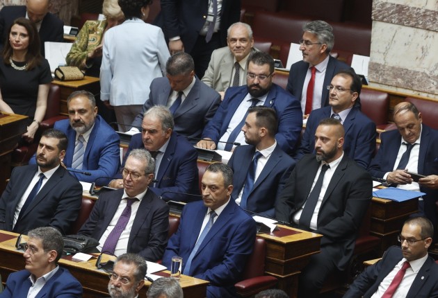 Επιμένει το ΠΑΣΟΚ για τις έδρες των Σπαρτιατών: Ποια στελέχη ζητούν αναπληρωματικές εκλογές