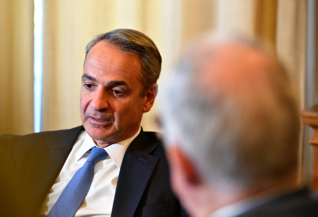Κυριάκος Μητσοτάκης σε Τασούλα: «Μας περιμένει ένας δύσκολος χειμώνας»