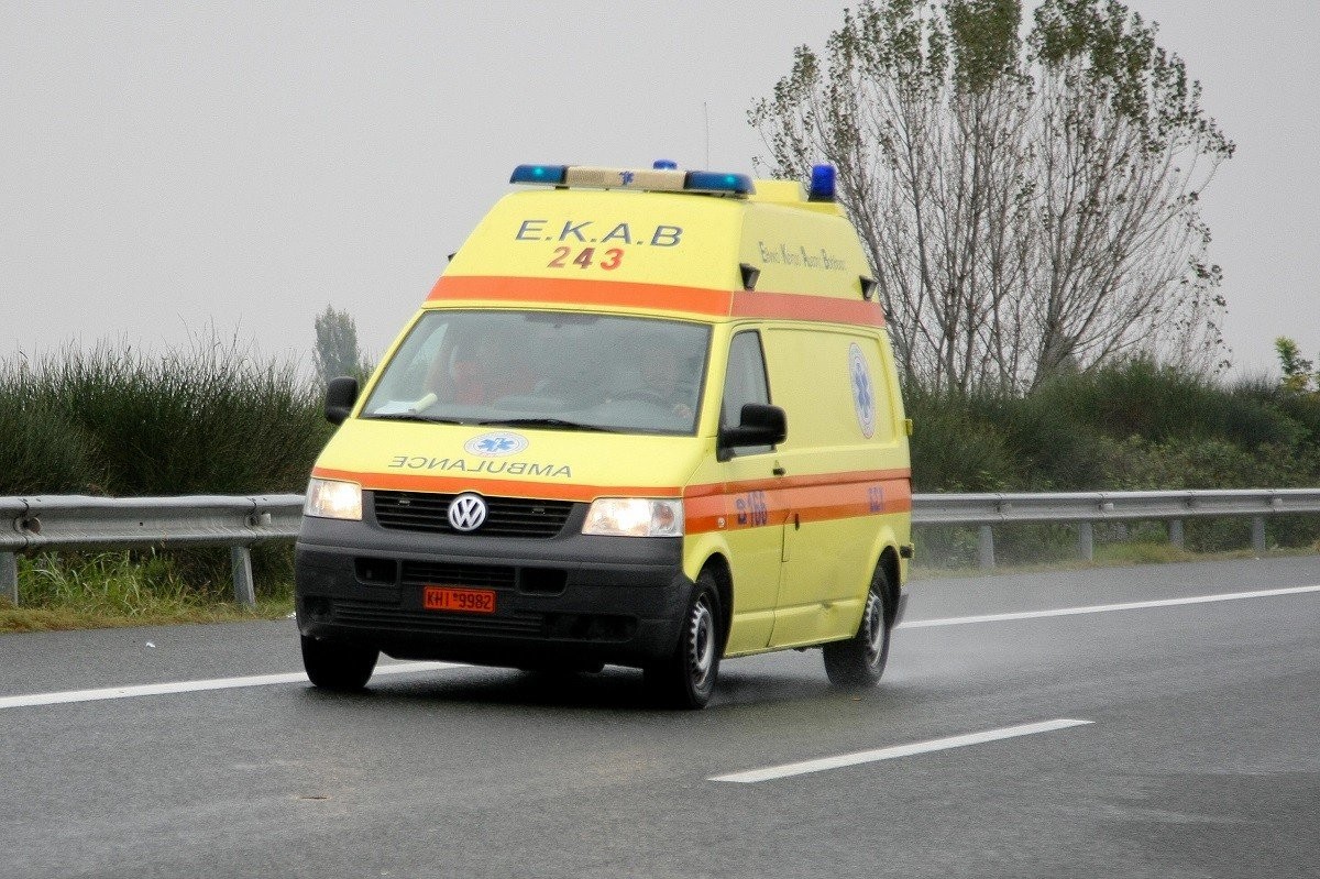 Μεσσήνη: Ξεκόλλησε βράχος και τραυμάτισε 2 άτομα - Κάλεσαν το 112 για βοήθεια