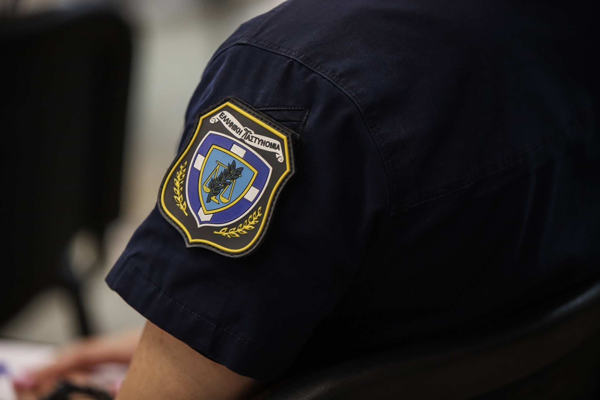 Στα... κάγκελα οι αστυνομικοί για την αύξηση των 0,55 ευρώ ανά ώρα στα νυχτερινά