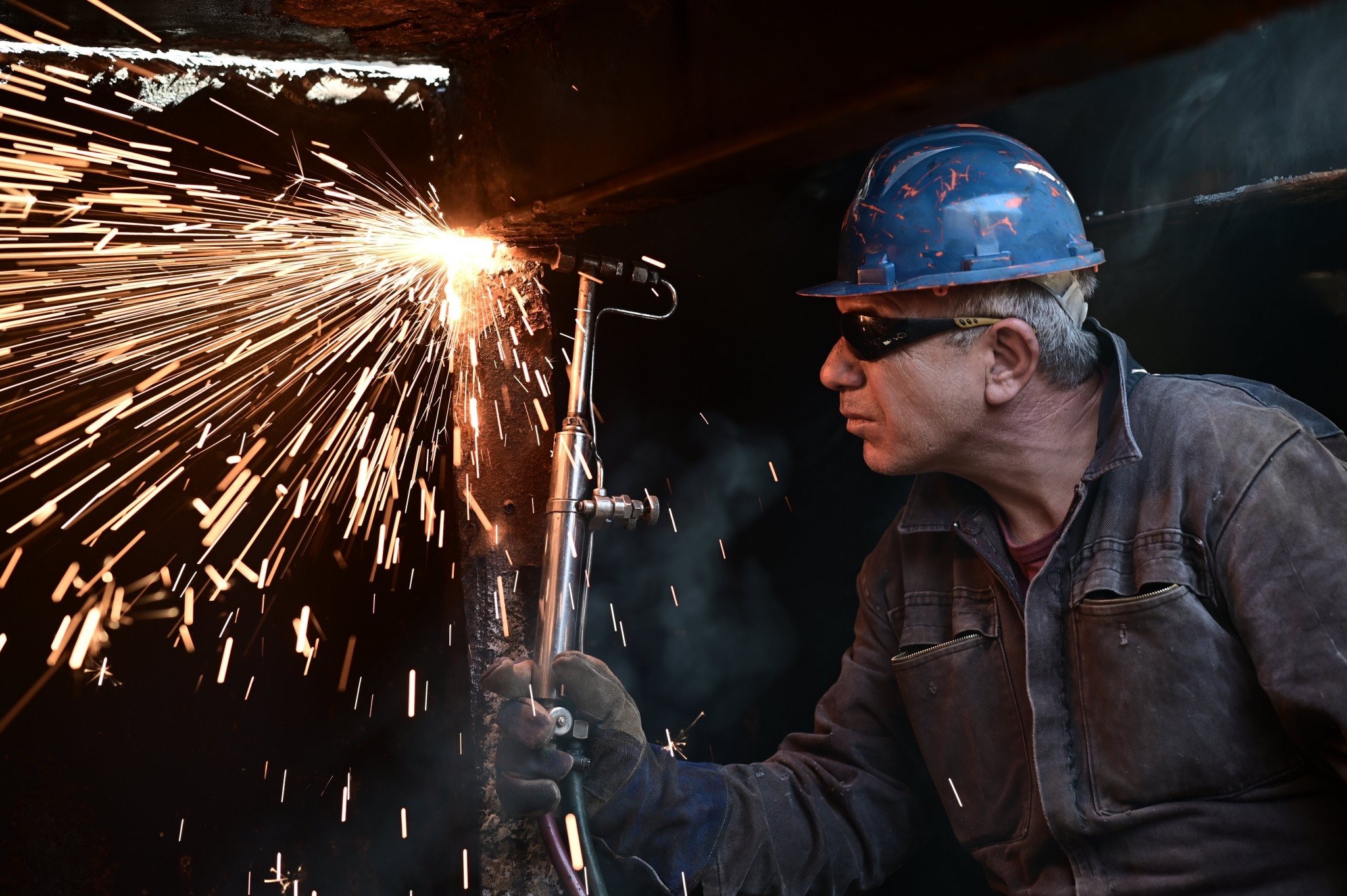 Υπουργείο Εργασίας: Απαγόρευση εργασιών σε εξωτερικούς χώρους εξαιτίας των πυρκαγιών