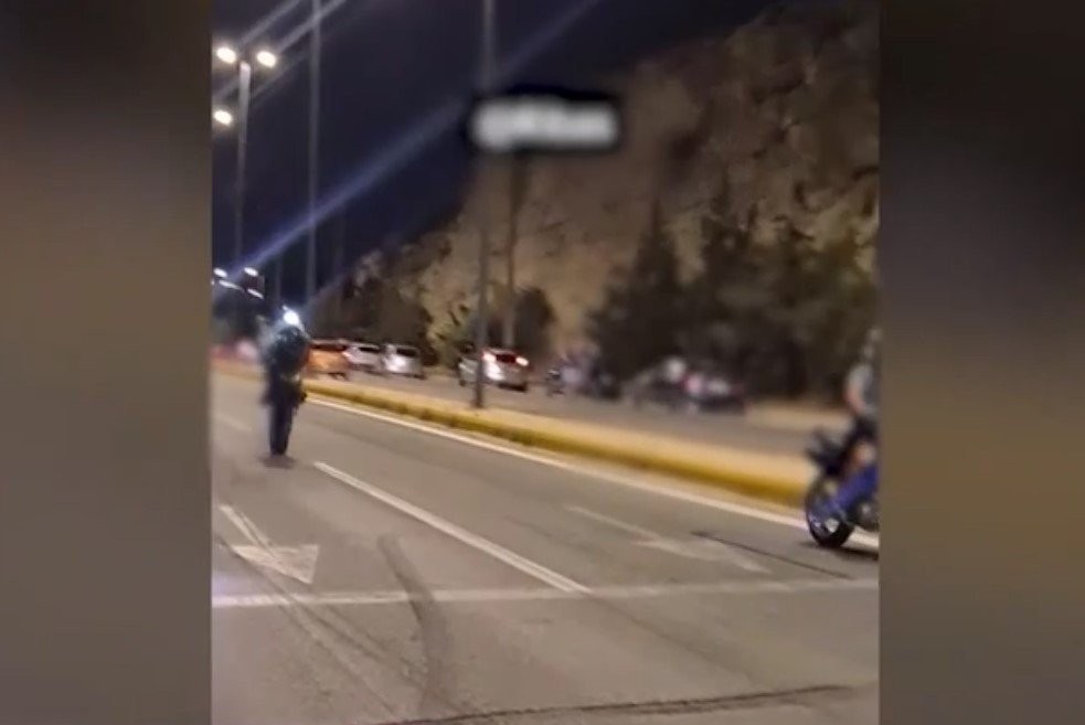 Πίστα αγώνων ο λόφος του Λυκαβηττού: Μεταμεσονύχτιες κόντρες και drift από ασυνείδητους οδηγούς