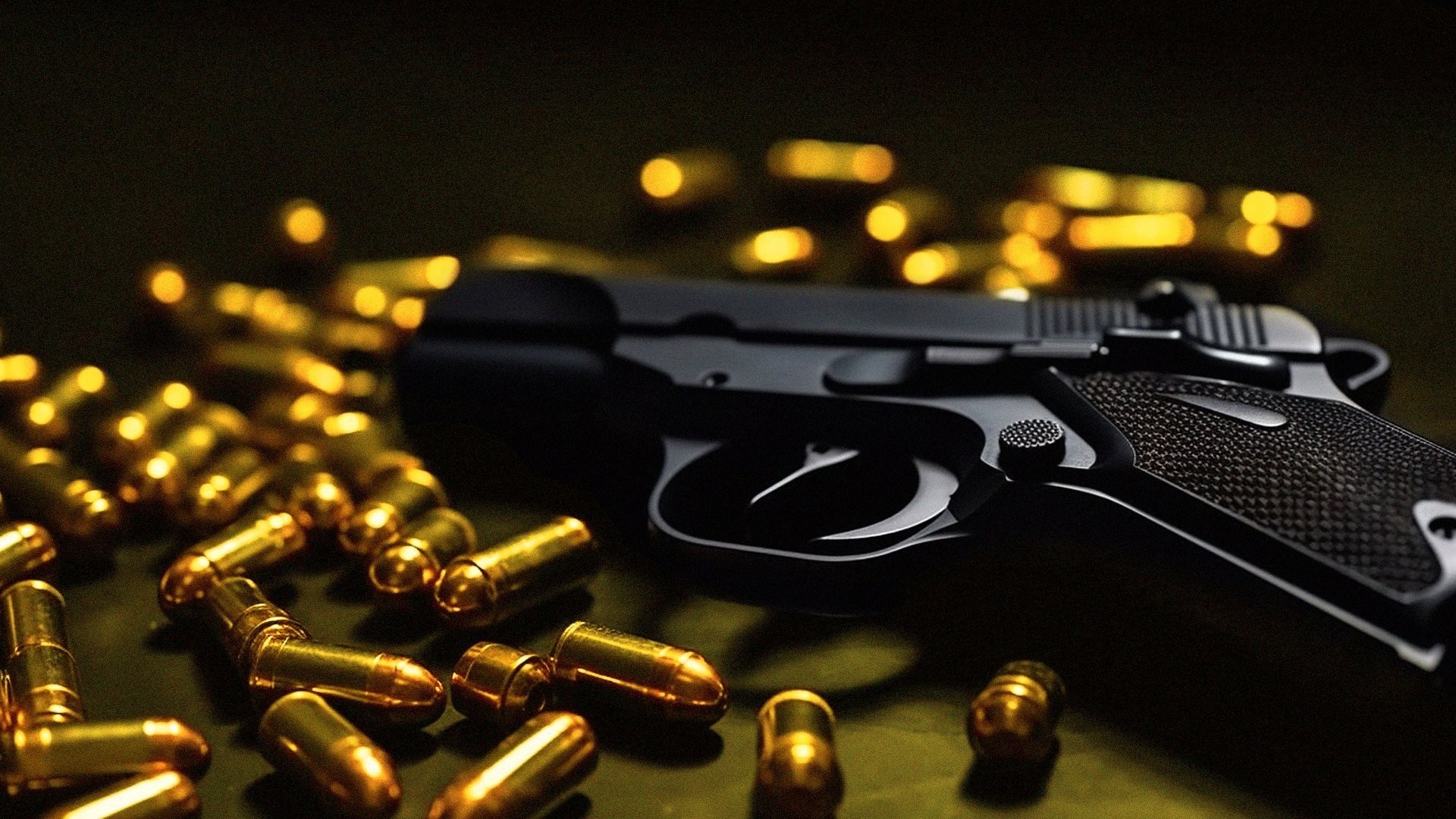 Εγκλήματα που «πάγωσαν» τα καλοκαίρια μας - Ειδικοί μιλούν στο flash.gr