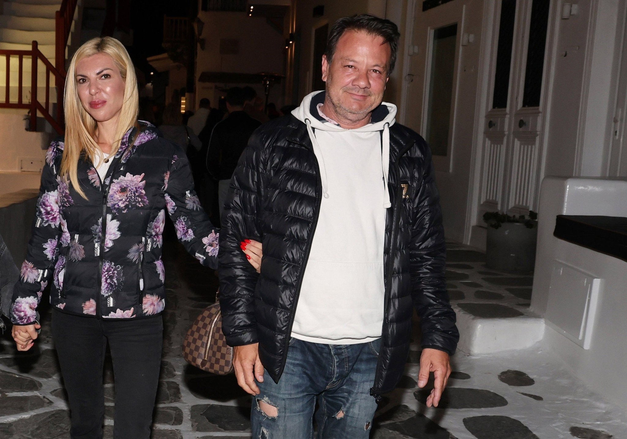 «Μυστηριώδες» γερμανικό τηλέφωνο απειλεί Σοφό και Πολυζωγοπούλου - «Θα το μετανιώσεις πικρά...»