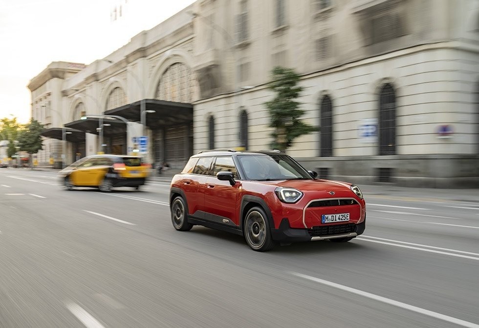 Νέο MINI Aceman SE Favoured: Το δυναμικό ηλεκτρικό crossover