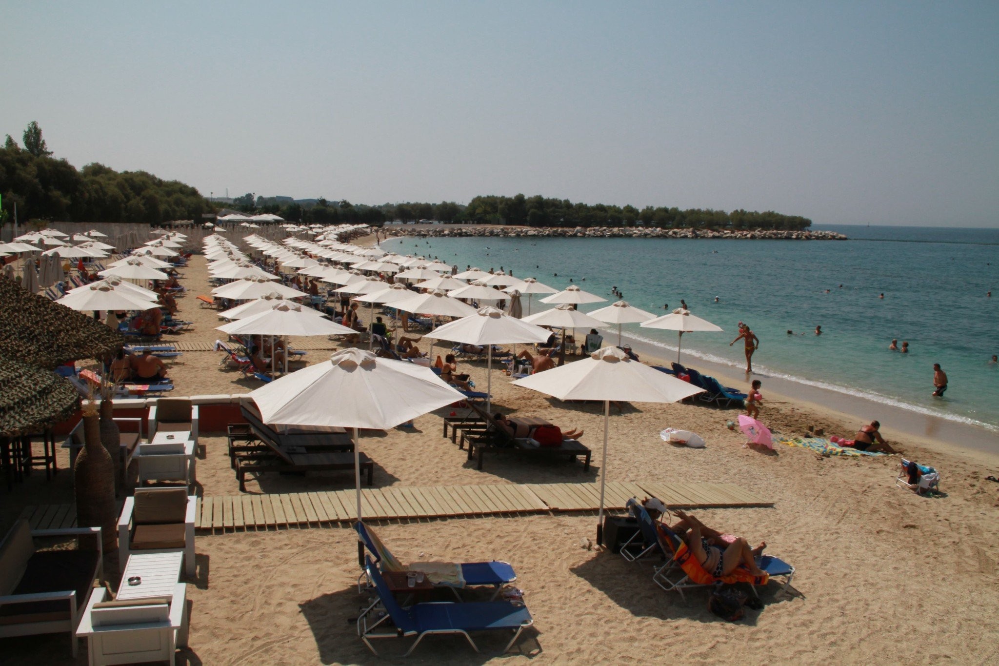 Χατζηδάκης: Ό,τι είπαμε το κάναμε - H νομιμότητα επικράτησε στις παραλίες