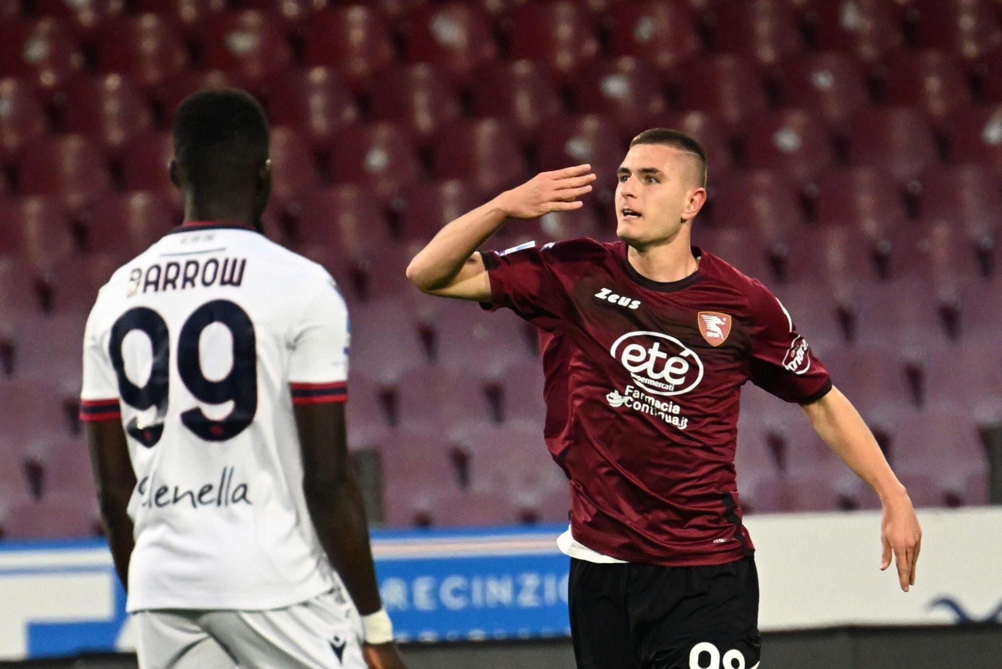 Ο φρεσκοπαντρεμένος Πιρόλα και η εντυπωσιακή σύζυγος που θα... αναστατώσει το «Καραϊσκάκης»