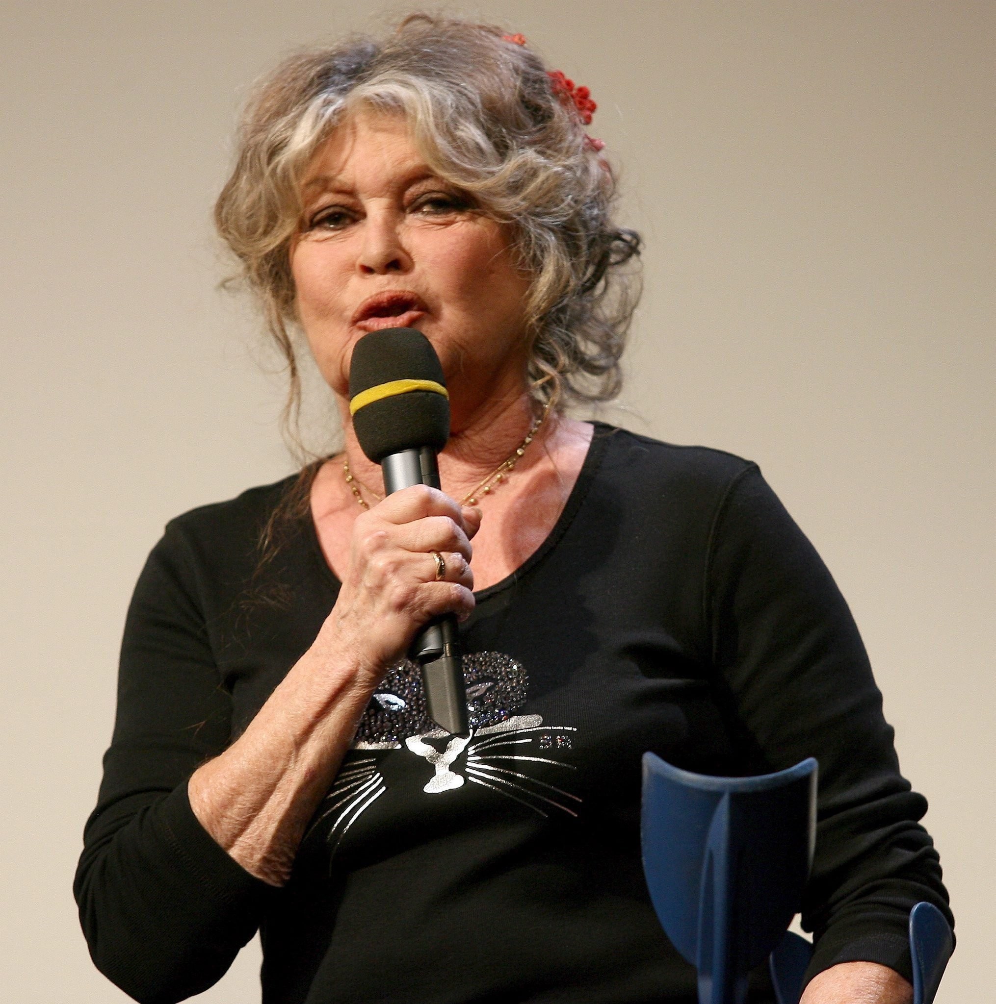 Οργισμένη επιστολή Μπαρντό στον Ερντογάν - Τον επικρίνει για τον νέο νόμο για τα αδέσποτα