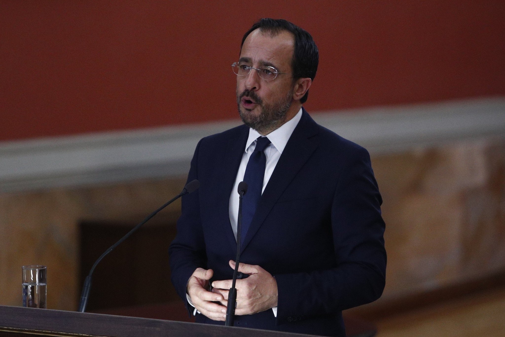 Στην κόψη του ξυραφιού η ηλεκτρική διασύνδεση Κρήτης - Κύπρου, δεν βγήκε λευκός καπνός στη σύσκεψη