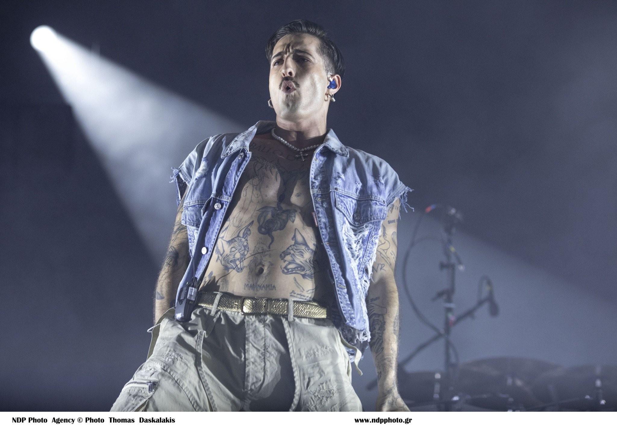 Αποθεώθηκαν οι Maneskin και βραβεύθηκαν στην χθεσινή συναυλία στο ΟΑΚΑ