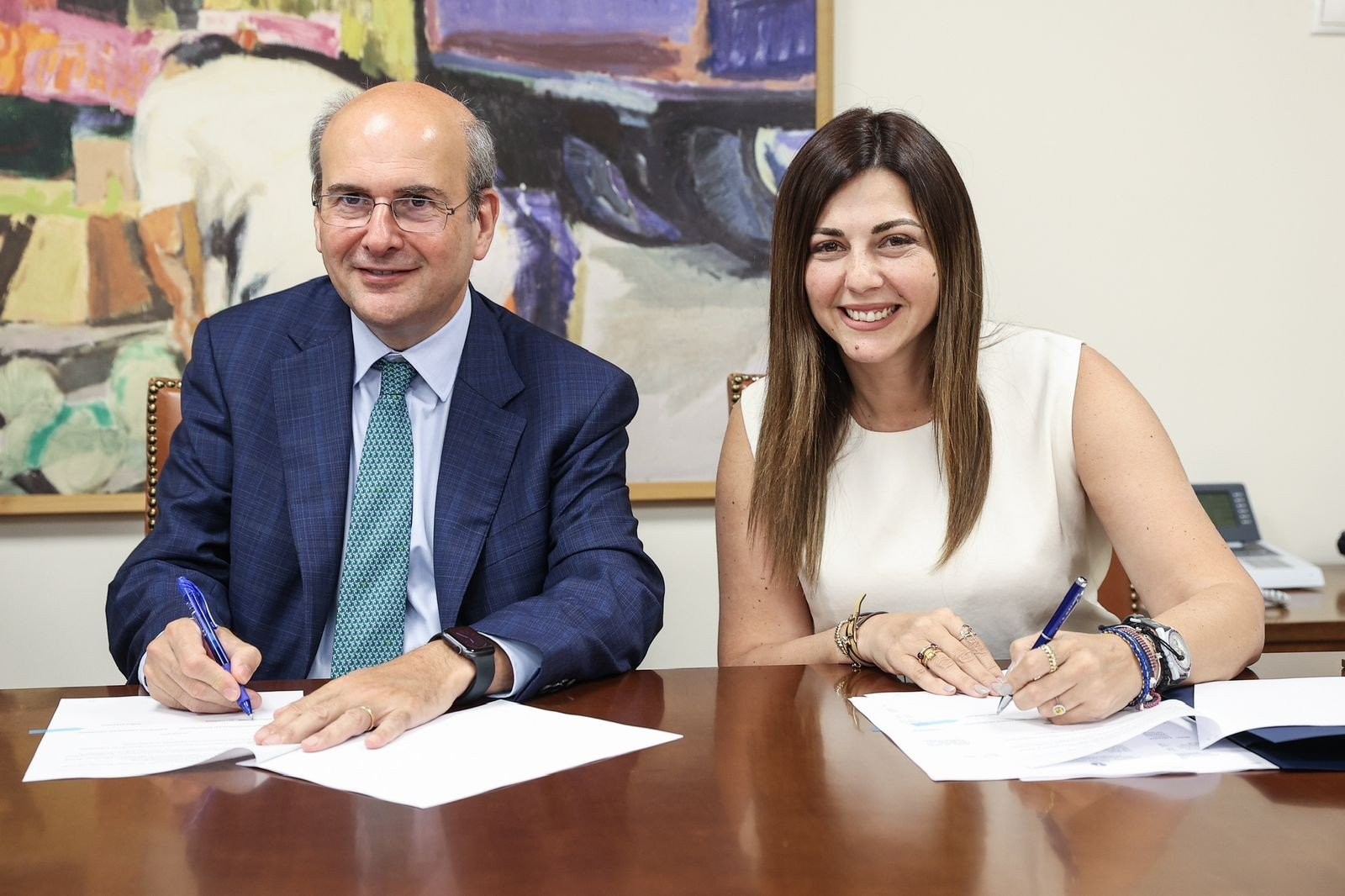 Εξωδικαστικός Μηχανισμός: Διευρύνονται τα κριτήρια ευαλωτότητας και για άτομα με αναπηρία