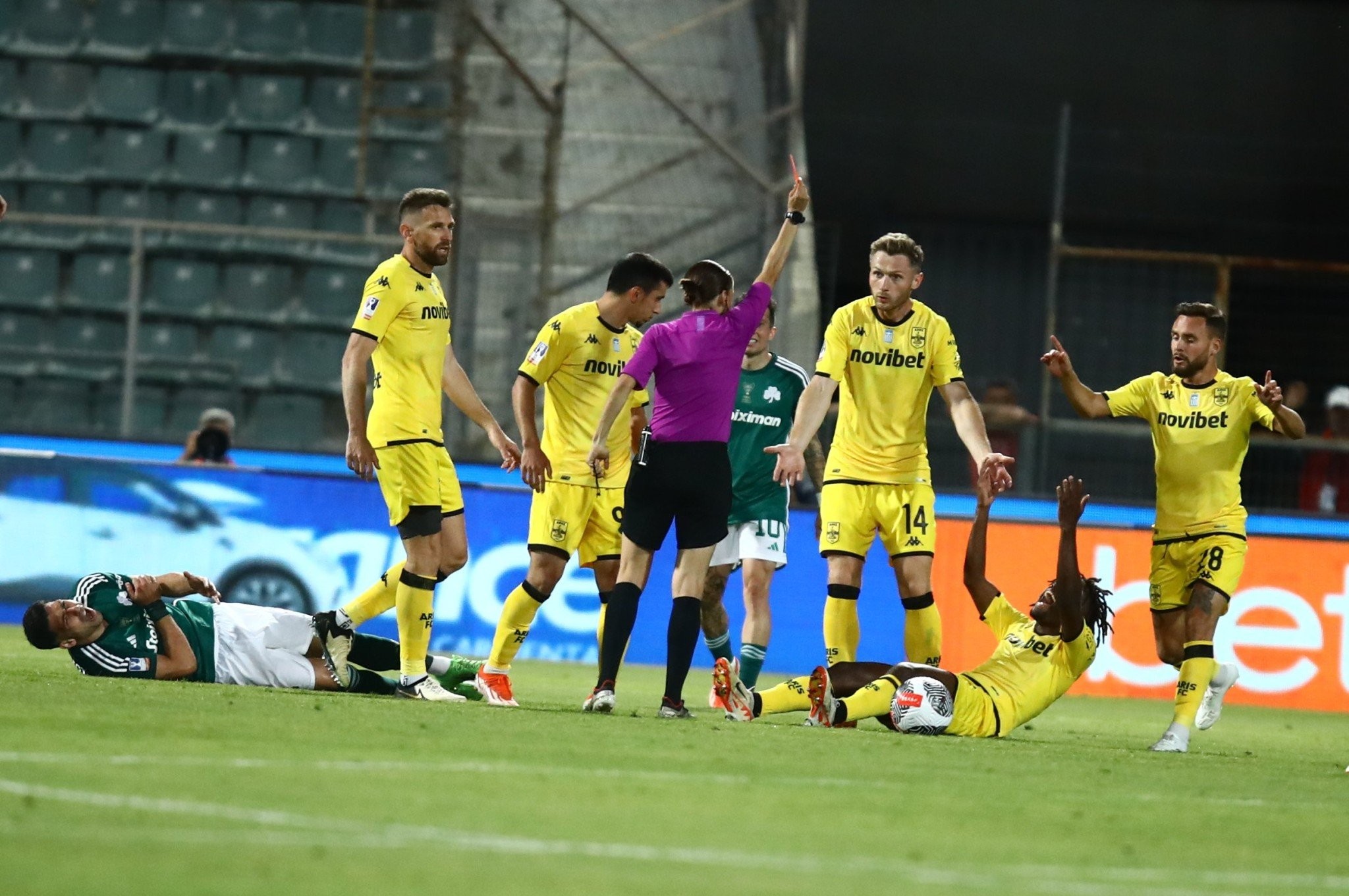 Δεκτή η έφεση του Άρη, δικαιώθηκαν οι παίκτες και ο Άκης Μάντζιος