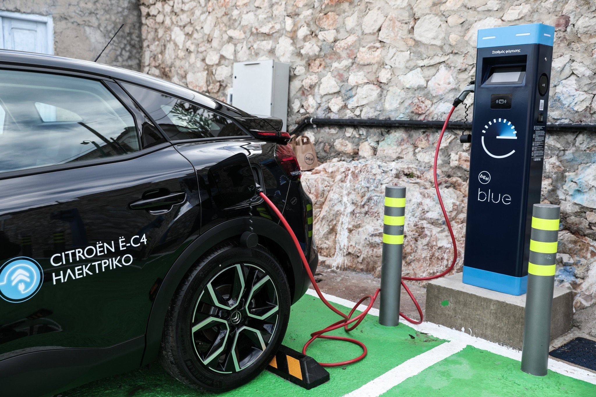 Συνεχίζονται οι επιδοτήσεις των προγραμμάτων «ΚΗ2», «ΚΗ3» και «Πράσινα Ταξί»