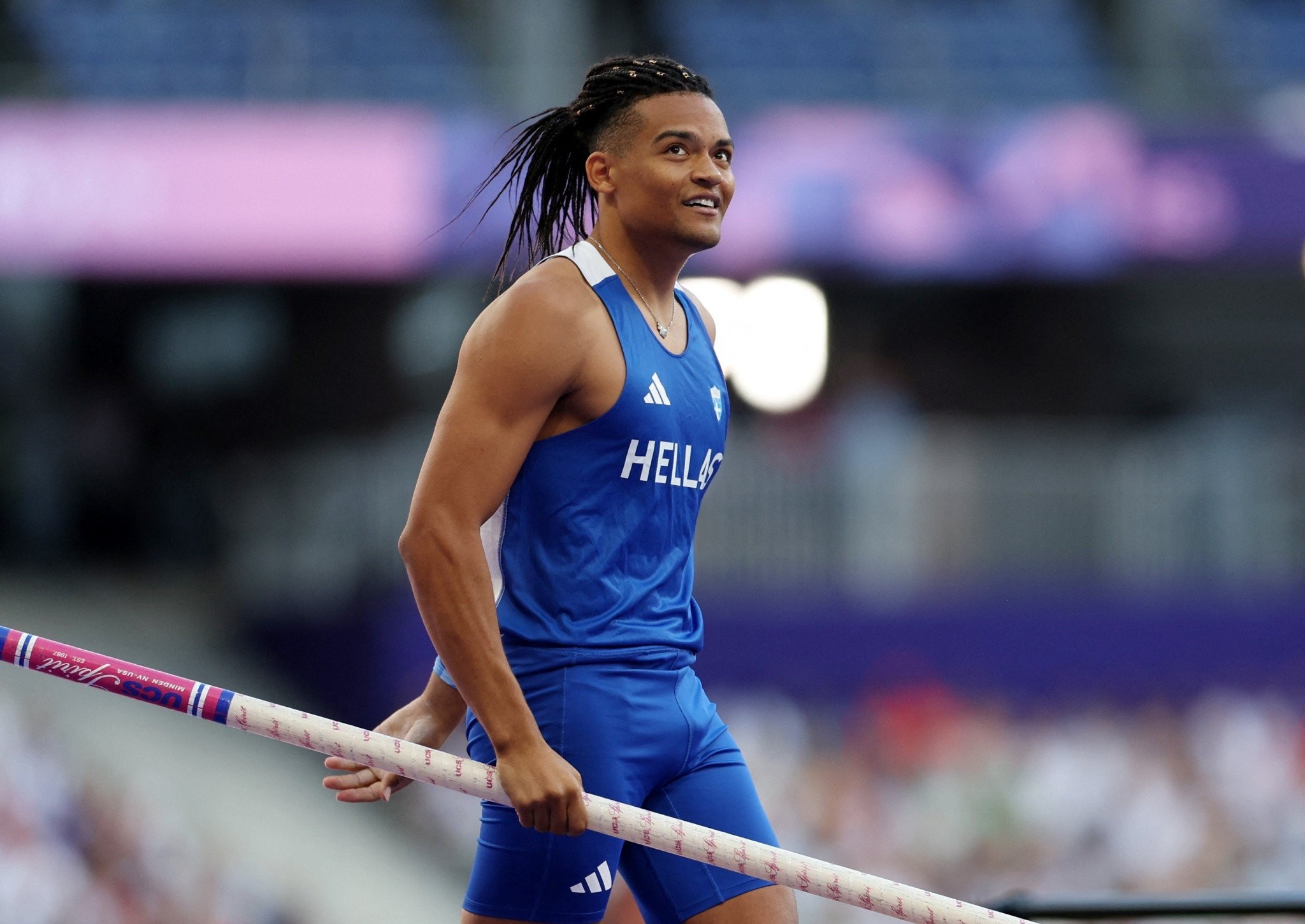 Καραλής: Πάνω από τα 5,85 μ. με... άνεση ο Έλληνας πρωταθλητής του επί κοντώ - Live o τελικος [vid]