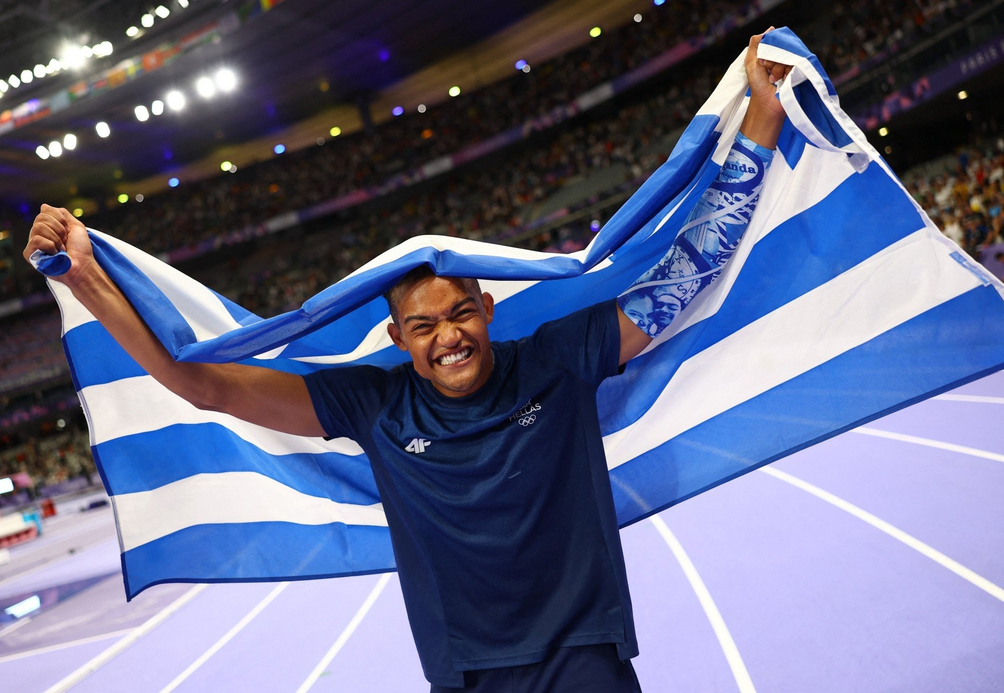 Η υπέροχη συνομιλία μεταξύ Καραλή - Ντουπλάντις και η υποδοχή του Μανόλο στο Ολυμπιακό χωριό [vid]