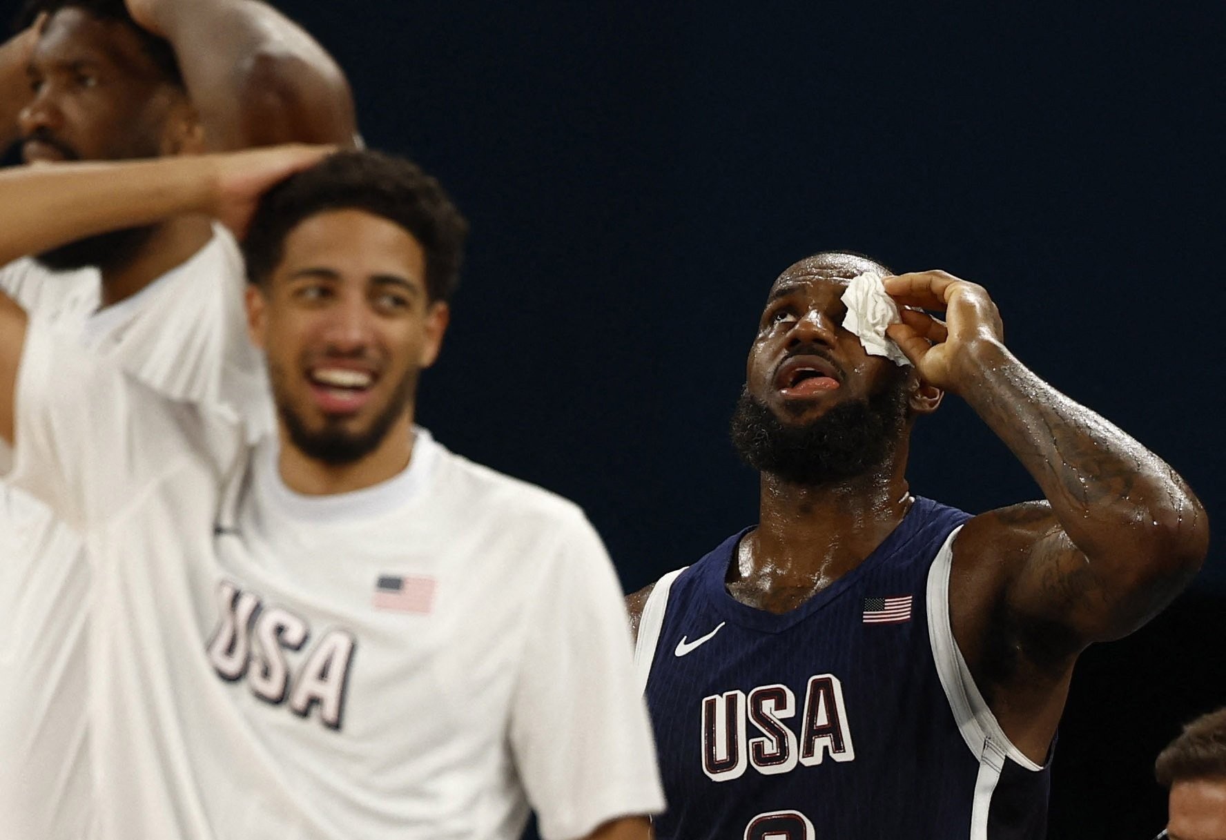 Ο ΛεΜπρόν Τζέιμς έκανε... τέσσερα ράμματα κατά την διάρκεια του ματς με την Βραζιλία