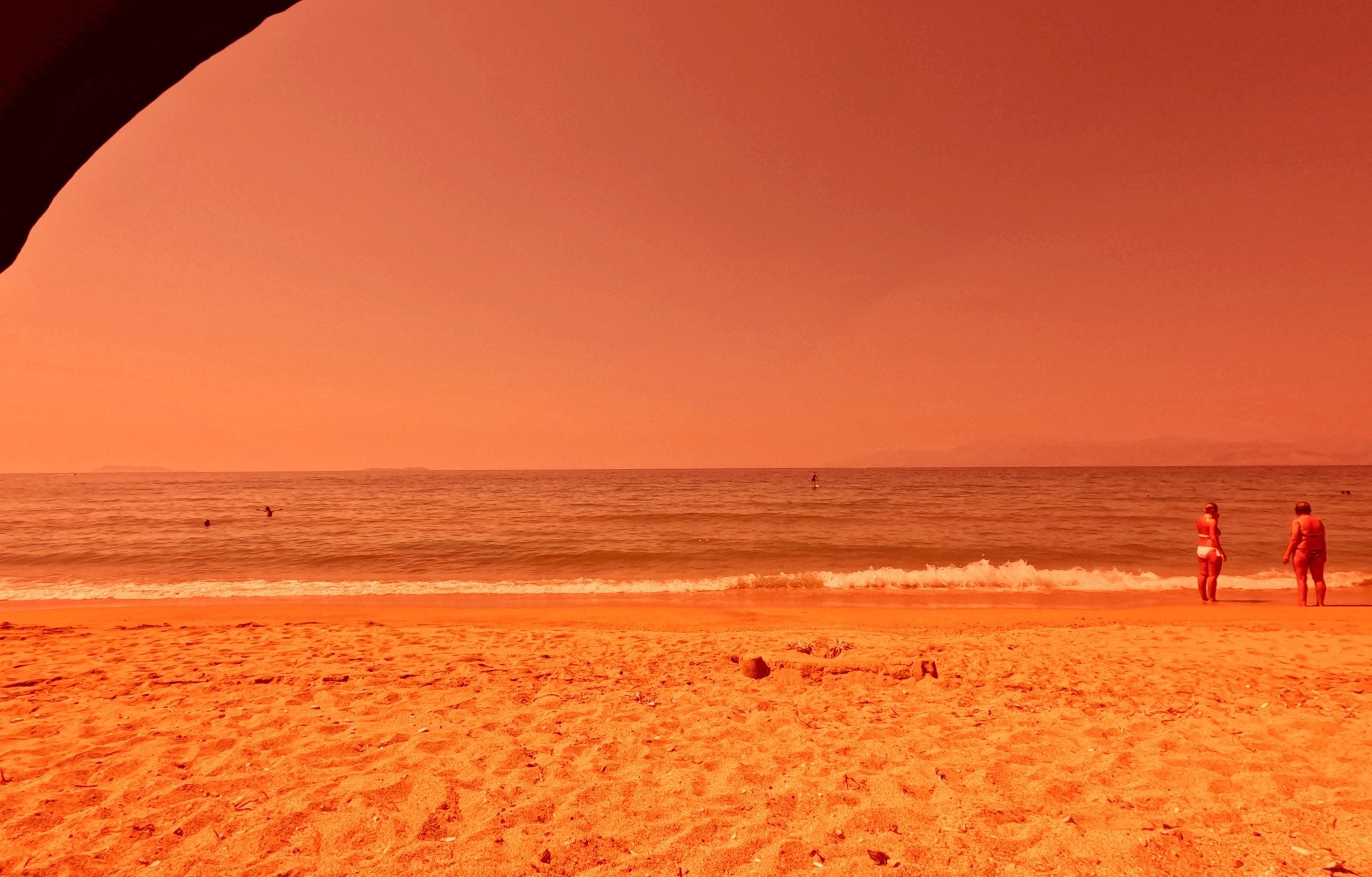 Καιρός: Στους 40 ο υδράργυρος με ισχυρούς ανέμους - Υψηλός ο κίνδυνος για φωτιά