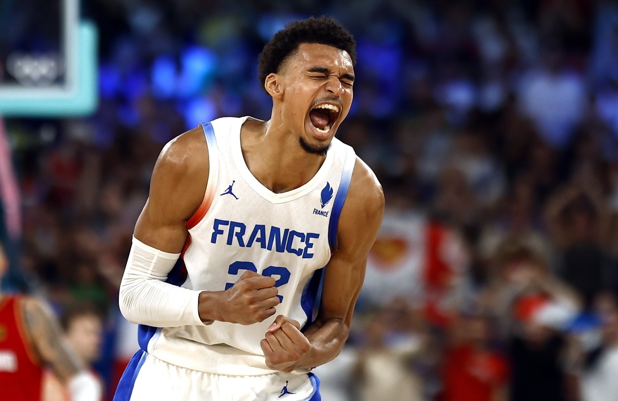 Ο ψηλότερος παίκτης που «απειλεί» τον Γουεμπανιάμα - Φτάνει τα 2.40 μέτρα!