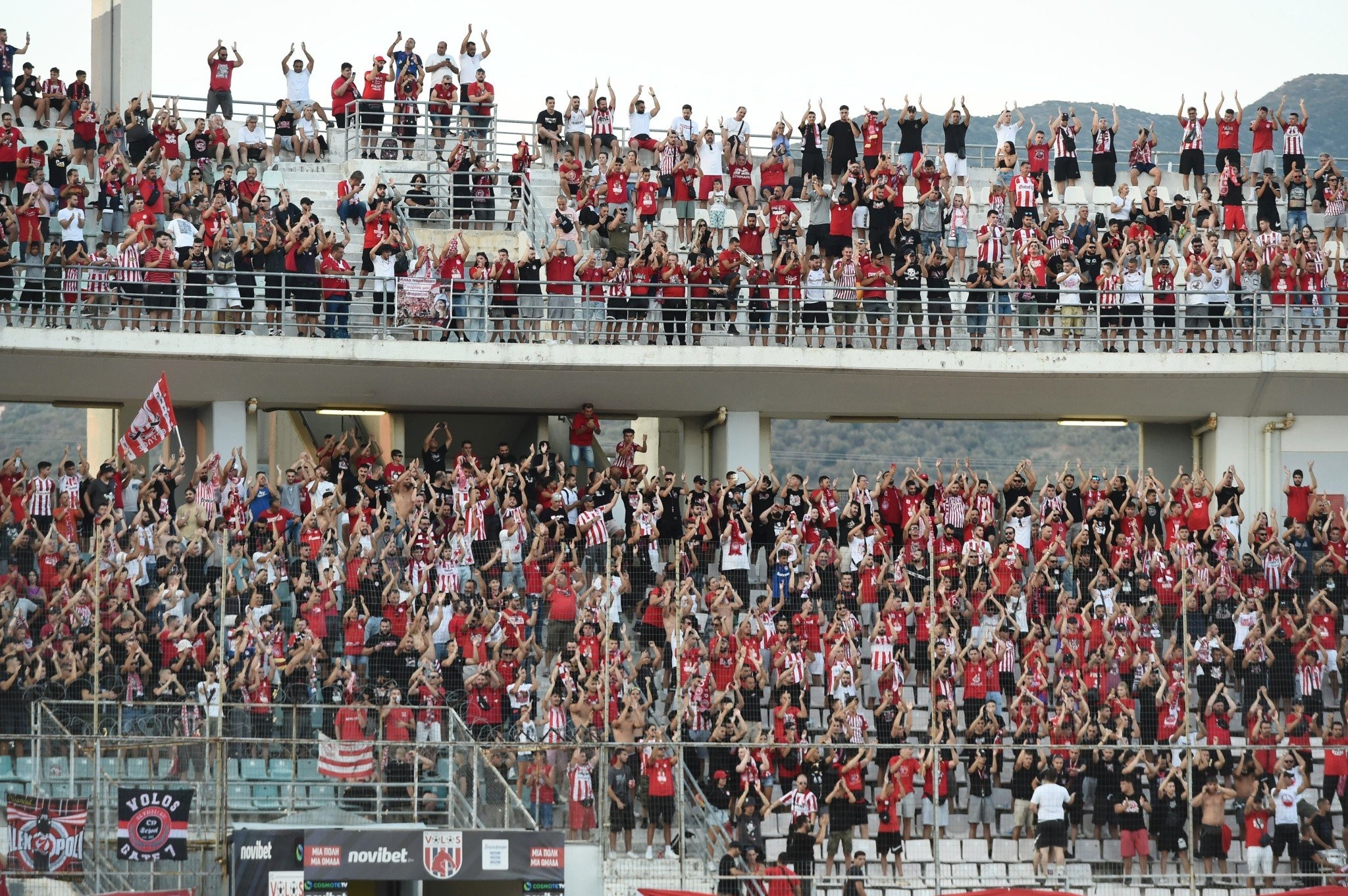 Ολυμπιακός για τον κόσμο που ταξίδεψε στον Βόλο: «Μαζί μπορούμε να καταφέρουμε τα πάντα»