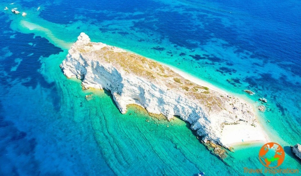 Ασπρονήσια, οι εξωτικές νησίδες του Ανατολικού Αιγαίου που θα σας μαγέψουν