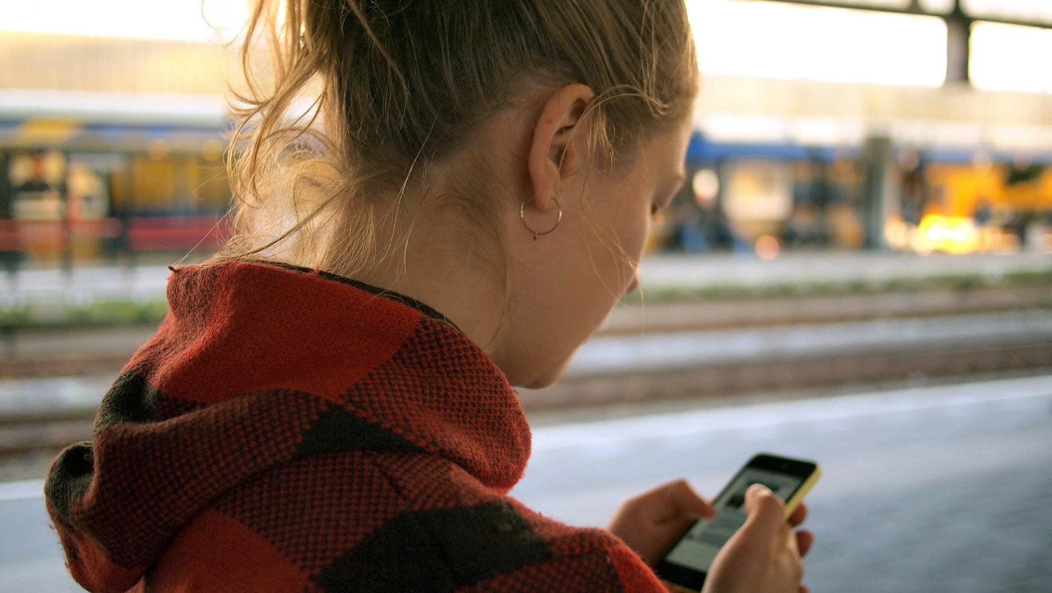 Για πρώτη φορά και μέσω SMS τα αποτελέσματα εισαγωγής στις Δημόσιες Σχολές