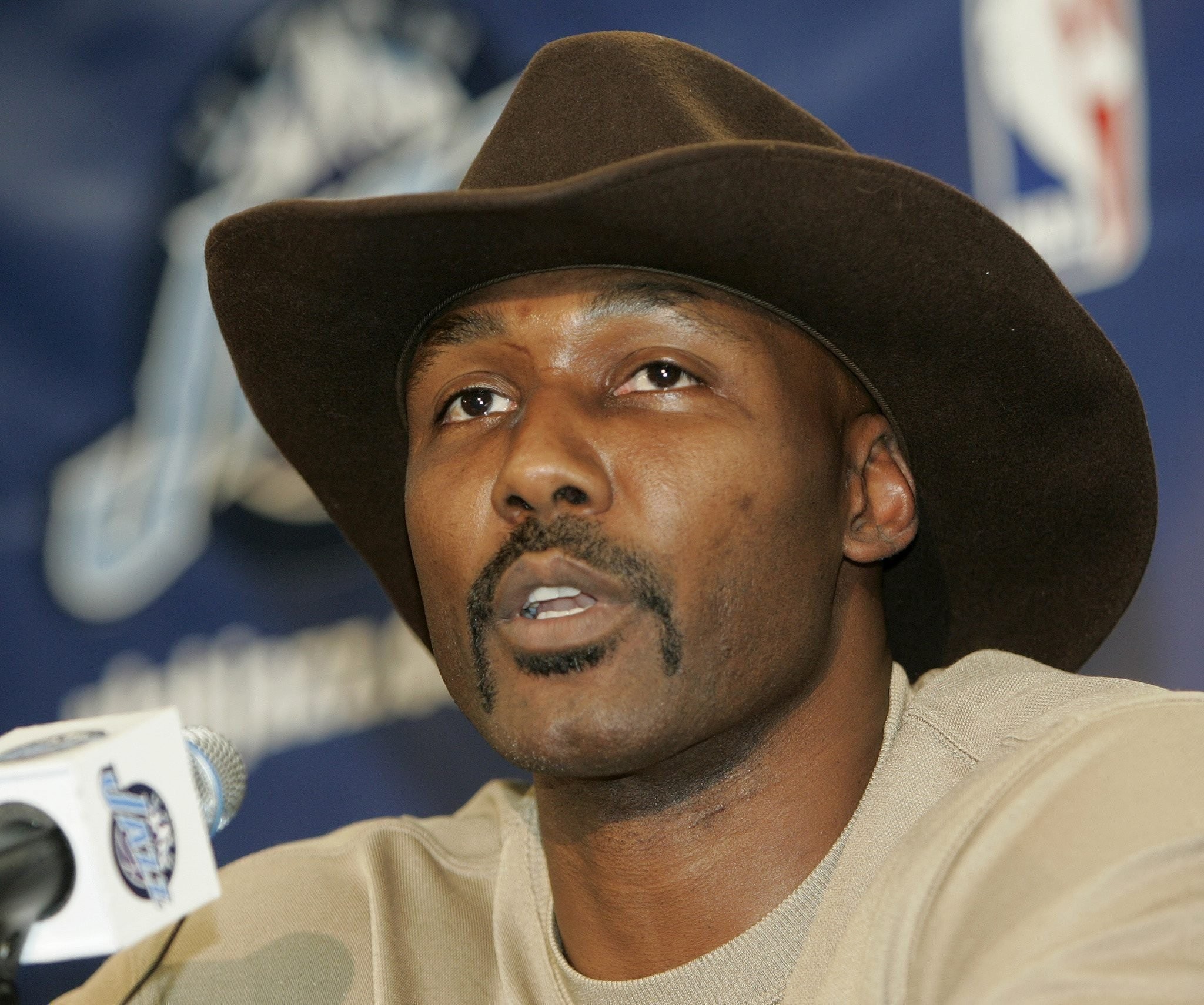 Ο... σκοτεινός Καρλ Μαλόουν: Υποψίες βιασμών, εξώγαμα και παρενόχληση της συζύγου του Κόμπι Μπράιαντ