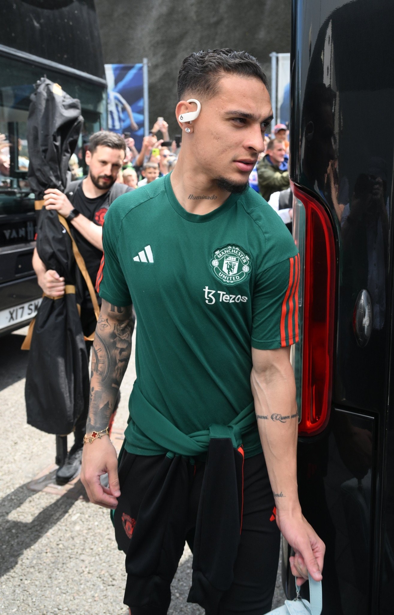 Δεν βρίσκει ομάδα ούτε με... σφαίρες ο Άντονι: Τον απέρριψε και η Φενέρμπαχτσε [vid]