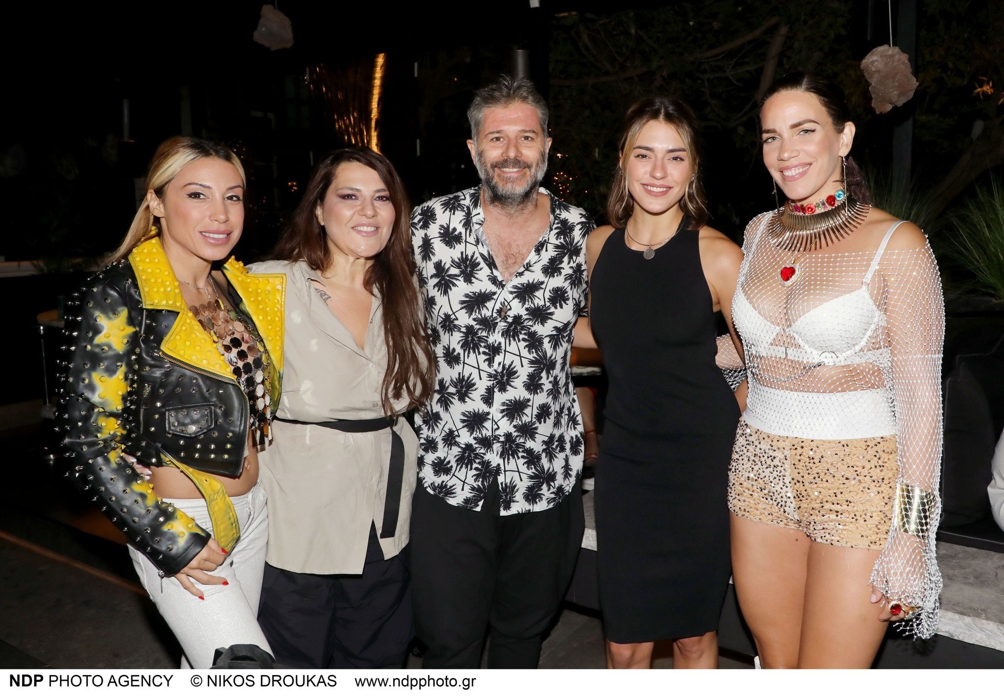 Όλη η showbiz μια παρέα: Πού συναντήθηκαν Στικούδη, Κορινθίου, Λοτσάρη, Κάβουρα, Κάτια Ταραμπάνκο