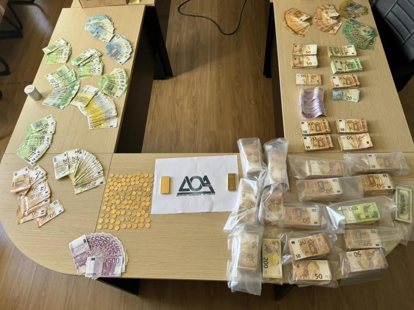 Δεκάδες συλλήψεις για απάτες σε βάρος του ΕΟΠΥΥ - Κατασχέθηκαν μέχρι και ράβδοι χρυσού