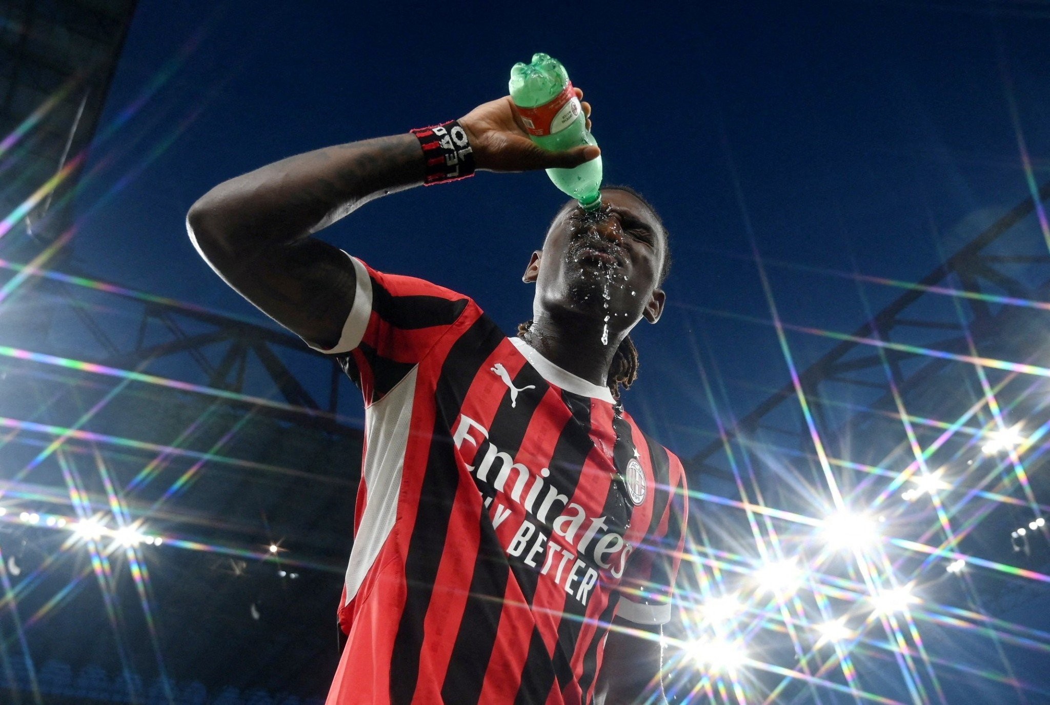 Μίλαν για... φίλημα, διέλυσε την Βενέτσια με 4-0 [vid]