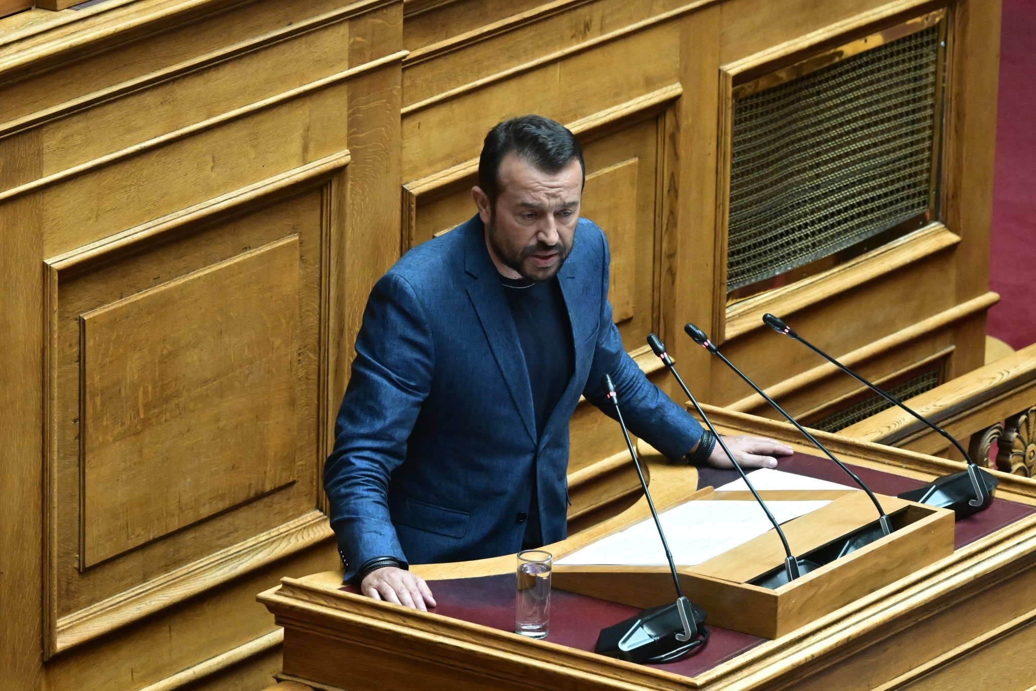 Στροφή στην αντιπολίτευση από ΣΥΡΙΖΑ: Επίκαιρη ερώτηση Παππά σε Μητσοτάκη για την αγοραστική δύναμη