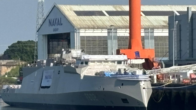 Το Flash.gr στην καθέλκυση της φρεγάτας «Νέαρχος» στα ναυπηγεία της Naval
