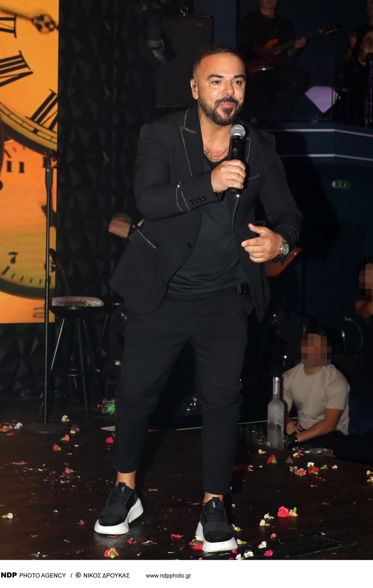 Τριαντάφυλλος: Γιατί δεν αρέσει ο Σεφερλής στο γιο του και γιατί οι non binary χρειάζονται βοήθεια