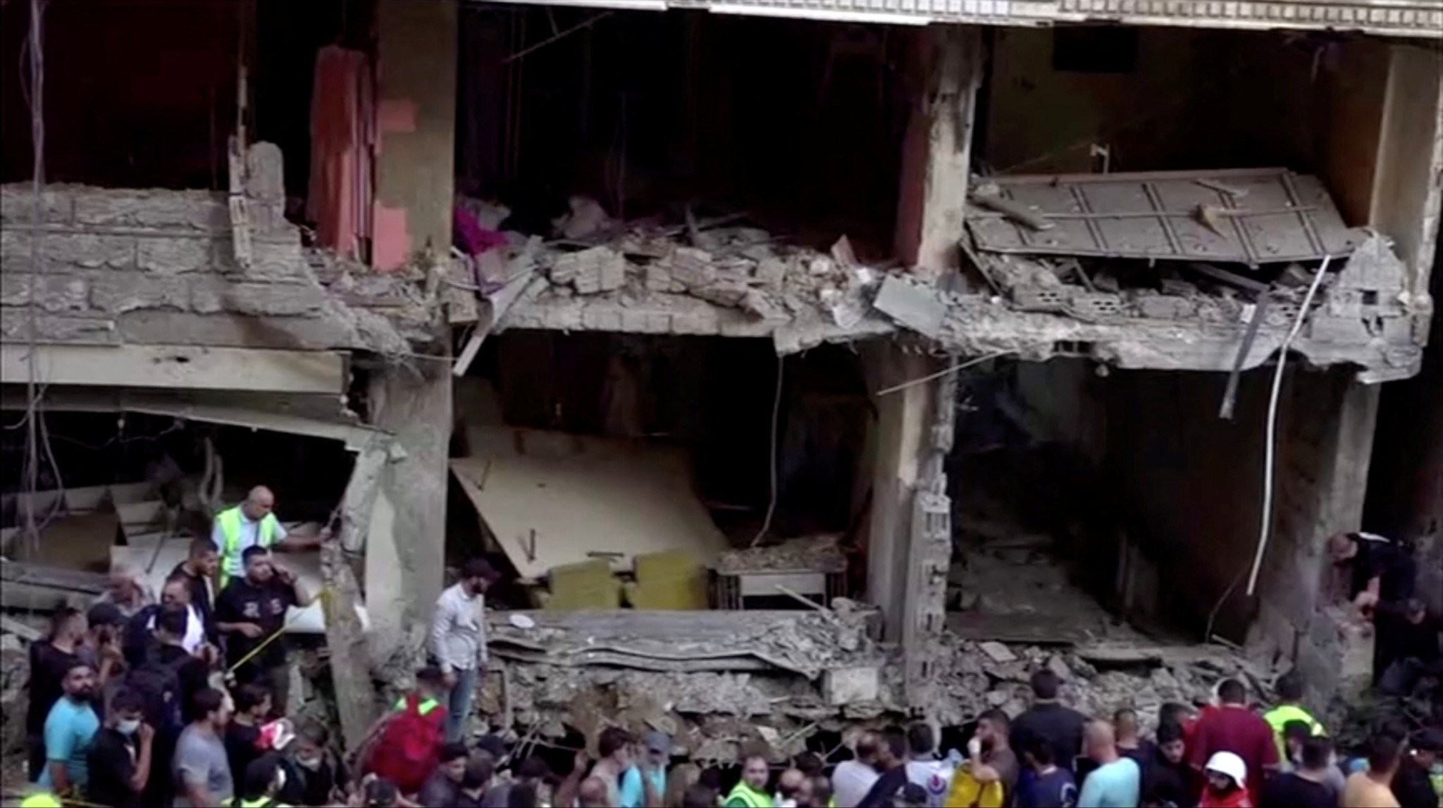 Το Ισραήλ χτύπησε την «καρδιά» της Χεζμπολάχ - 12 νεκροί και 65 τραυματίες