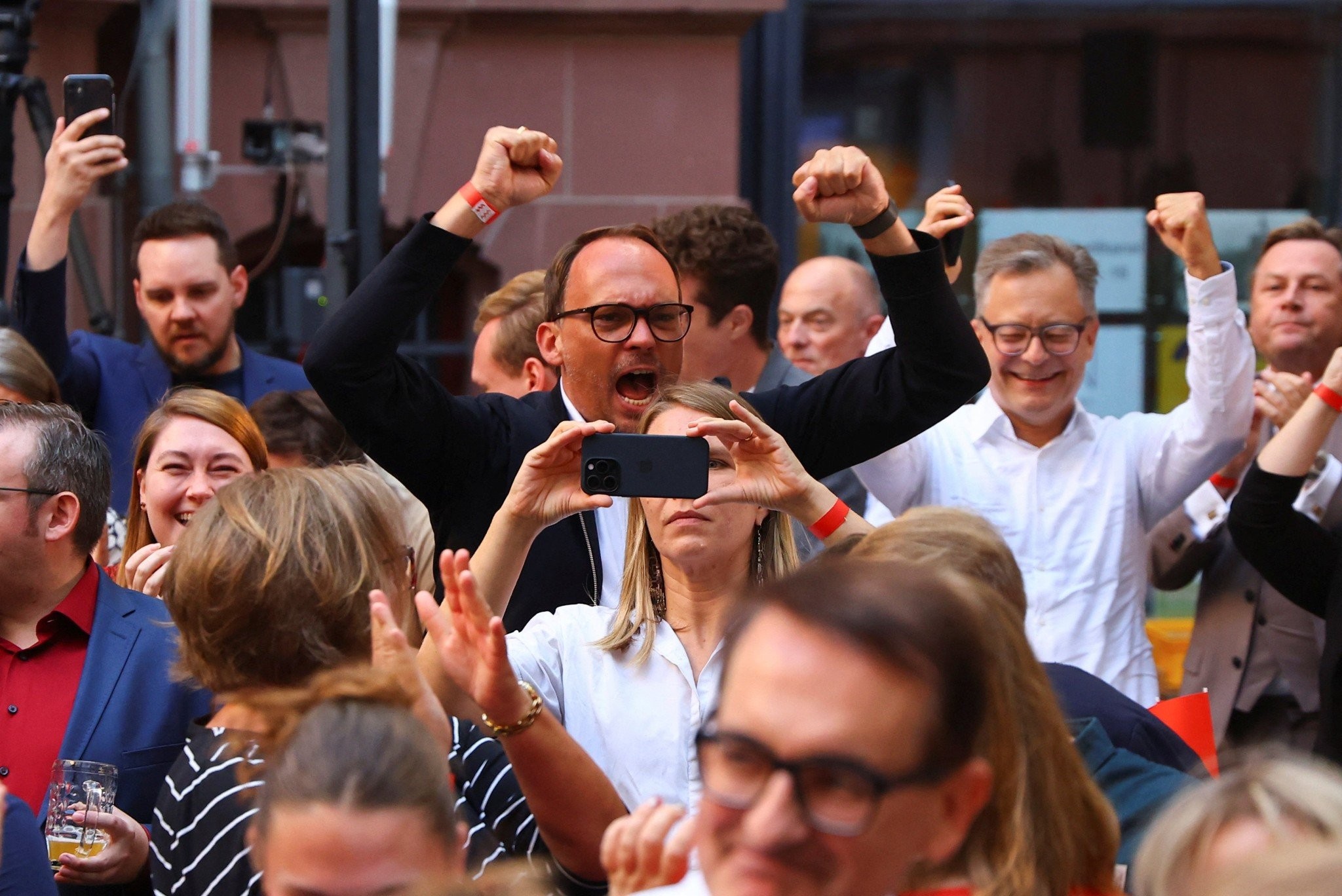 Γερμανία: Στο... νήμα το SPD νίκησε την ακροδεξιά στο Βρανδεμβούργο