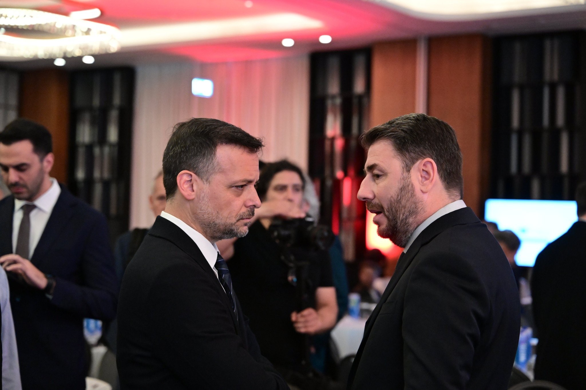 Διαξιφισμοί Δούκα - Ανδρουλάκη για προσωπικές επιθέσεις μέσω συνεργατών