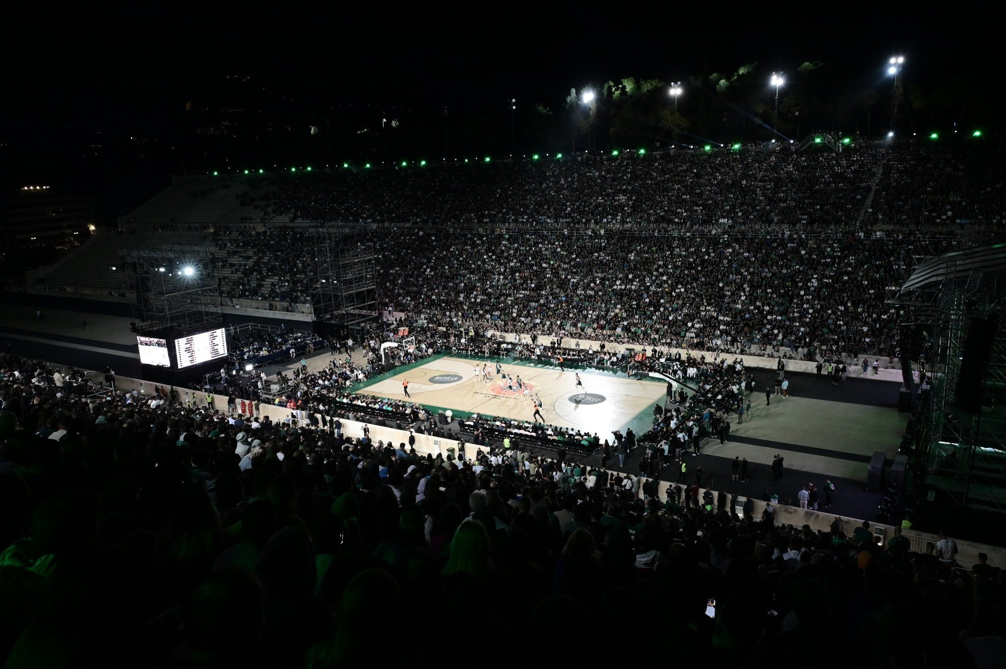 Απόλυτη «παράνοια» στο Καλλιμάρμαρο - Περισσότεροι από 42.000 θεατές έδωσαν το «παρών»