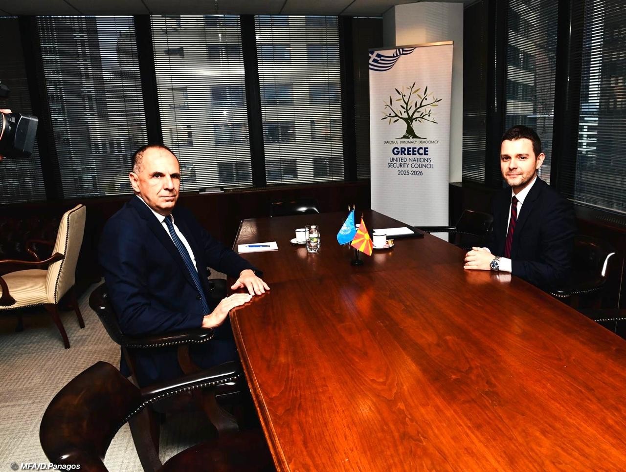 Συνάντηση Γεραπετρίτη με τον υπ. Εξωτερικών της Βόρειας Μακεδονίας