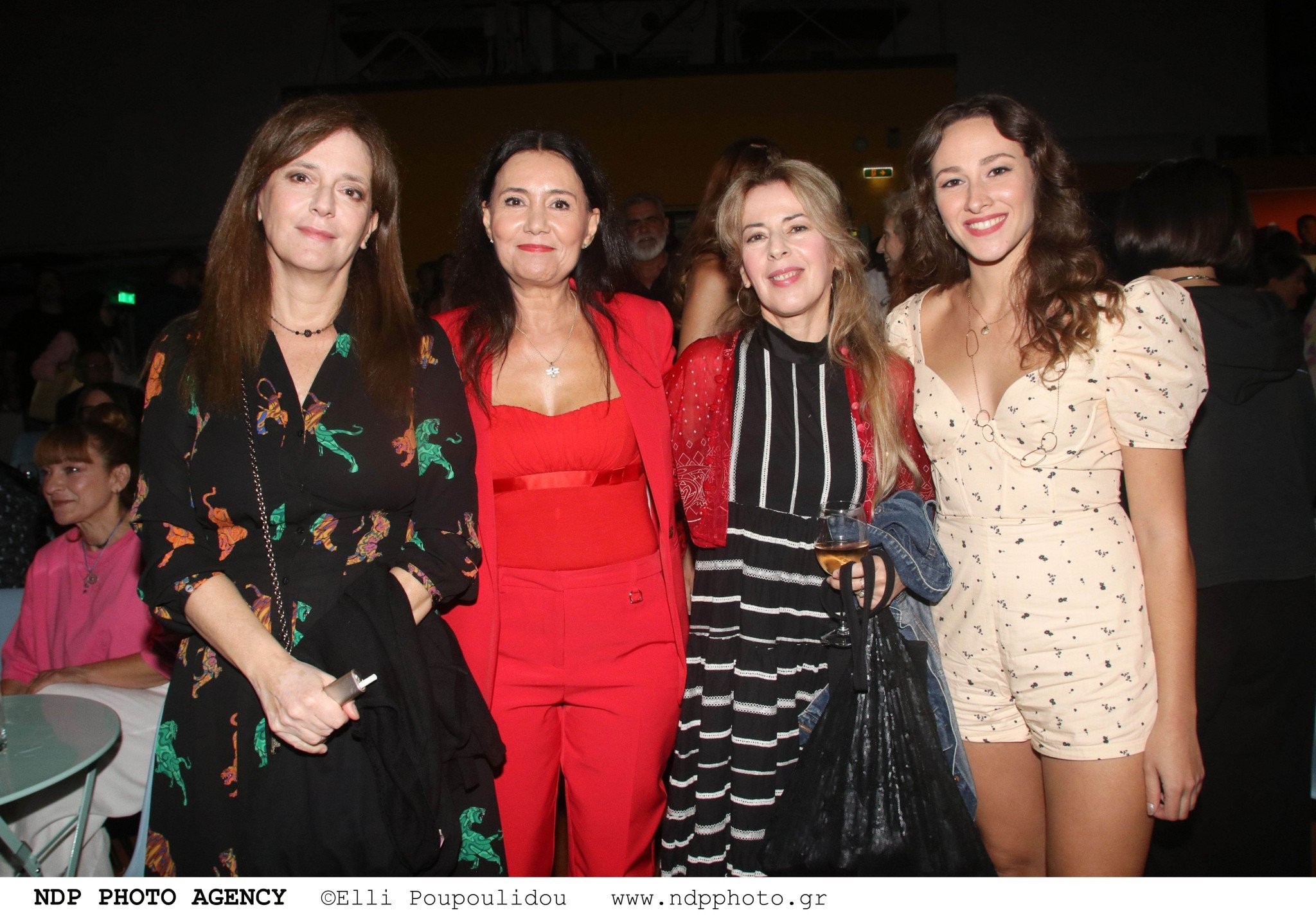 Πού συναντήθηκαν κυρίες της τηλεόρασης που είχαμε καιρό να δούμε - Πλήθος καλεσμένων σε λαμπερή βραδιά