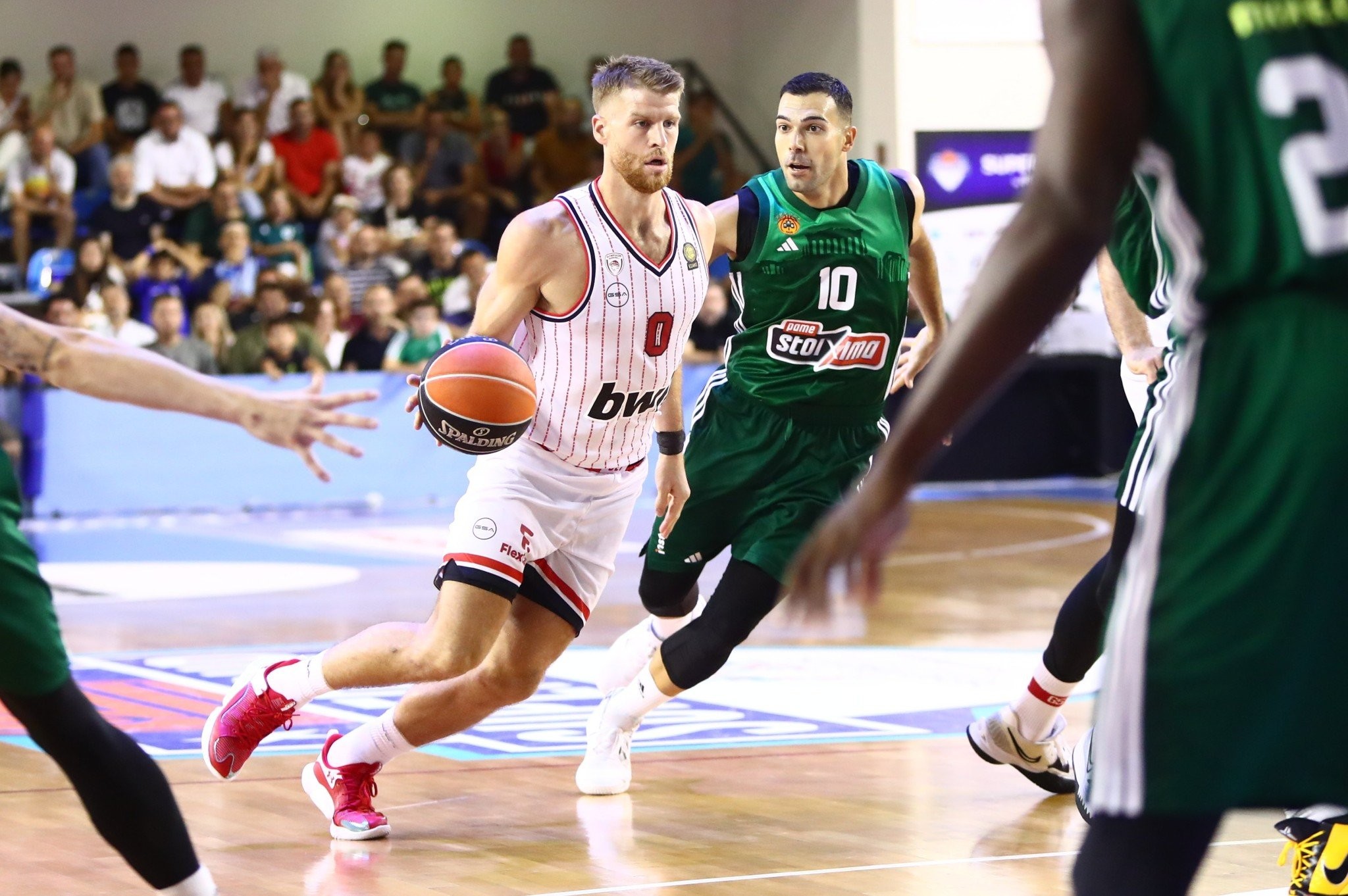 Και τώρα οι δυο τους - Παναθηναϊκός AKTOR και Ολυμπιακός για τον πρώτο τίτλο της σεζόν [vid]