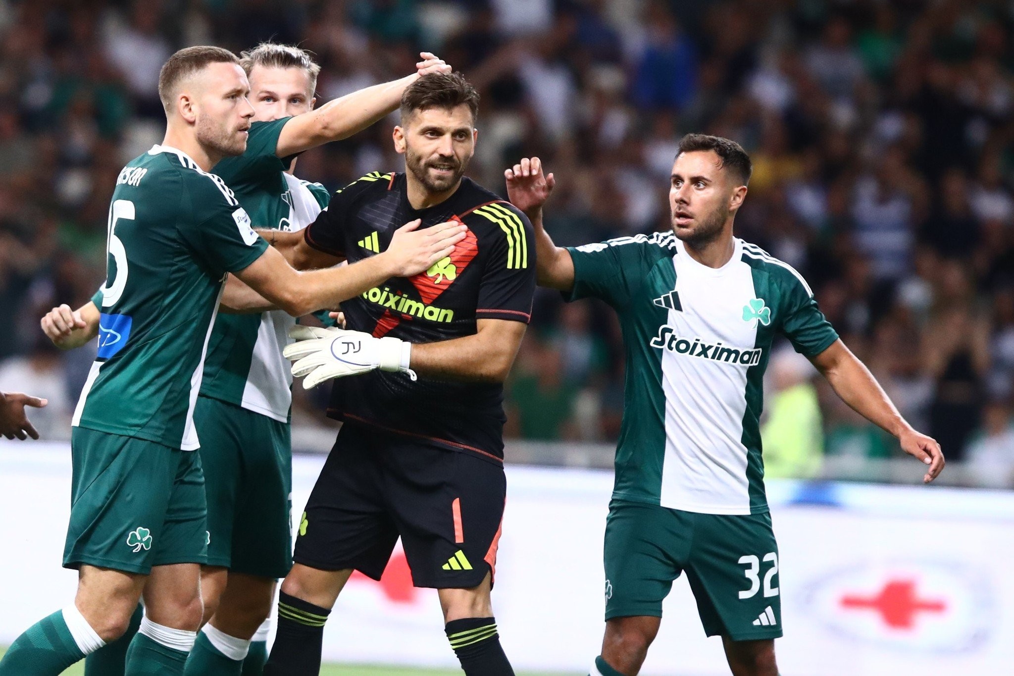 Ο συγκινητικός αποχαιρετισμός των παικτών του Παναθηναϊκού στον Τζορτζ Μπάλντοκ