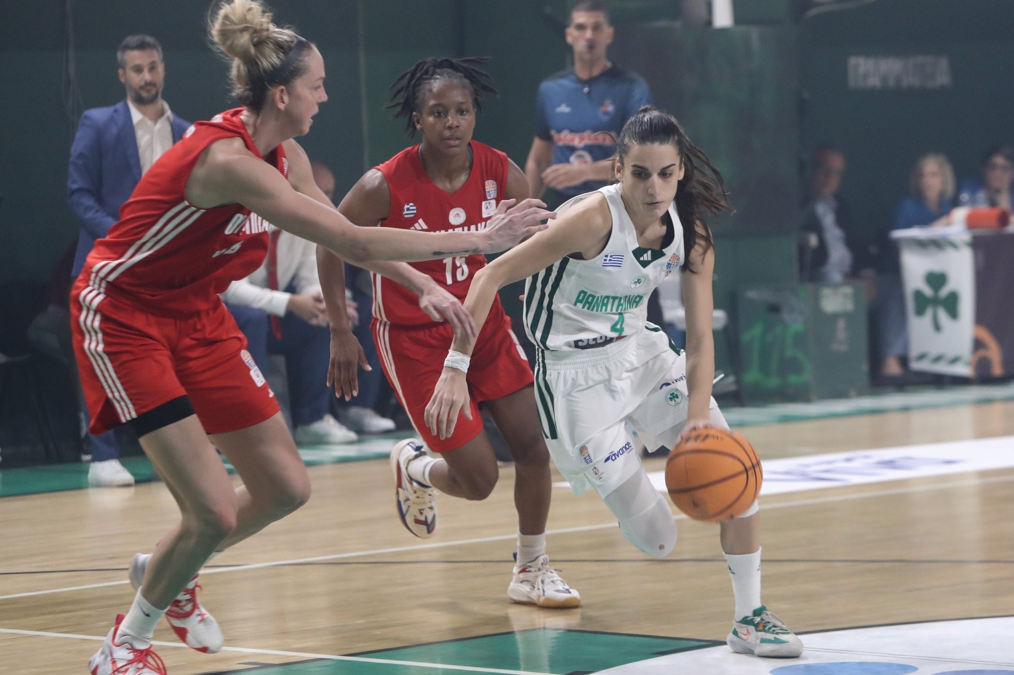 Ο Παναθηναϊκός πήρε το ντέρμπι στις γυναίκες, 62-55 τον Ολυμπιακό [vid]