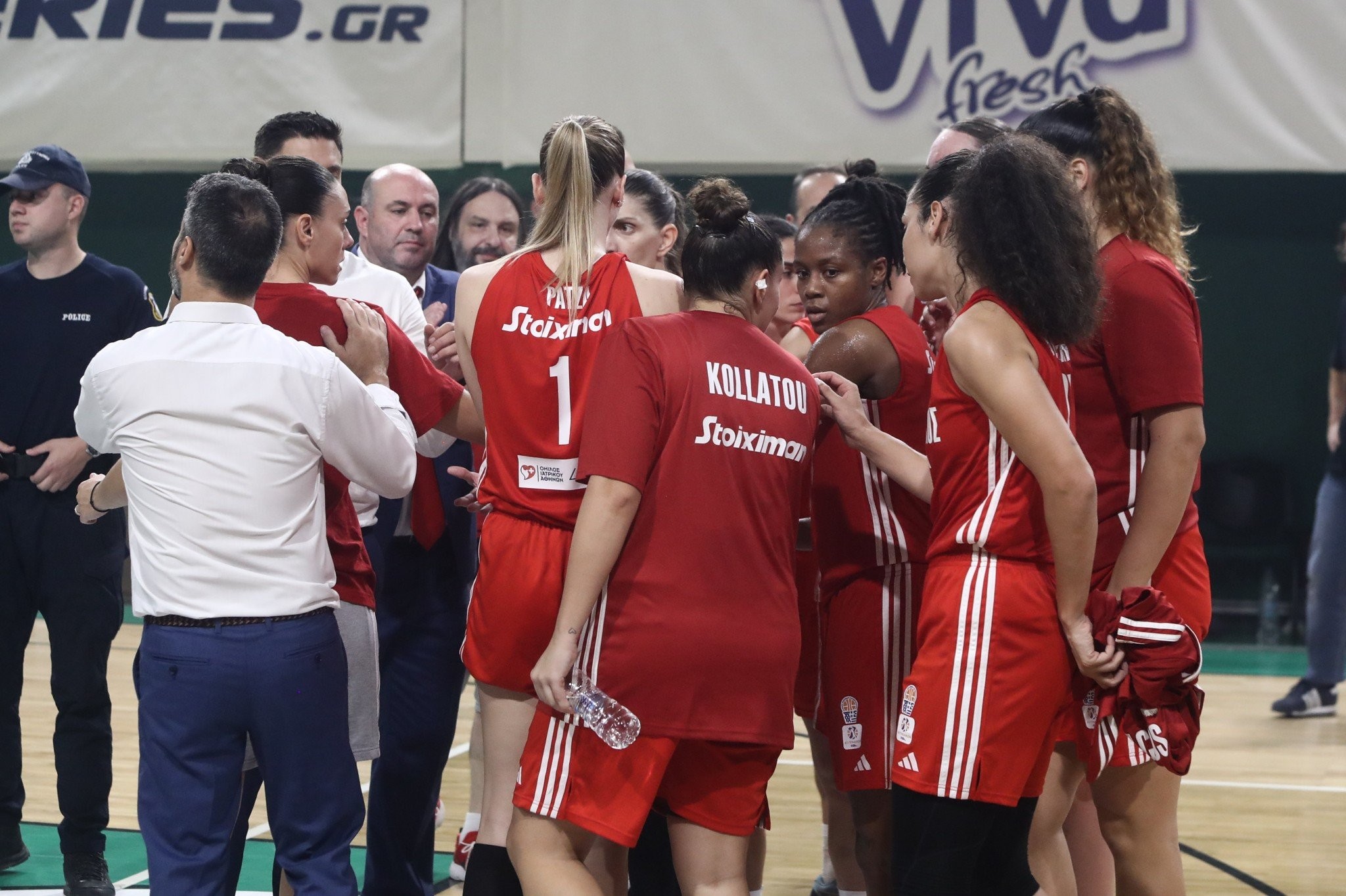 Ερασιτέχνης Ολυμπιακός: «Οι υπάλληλοι της ΕΡΤ ζήλεψαν τις μνημειώδεις «μεταδόσεις» του PAO TV»