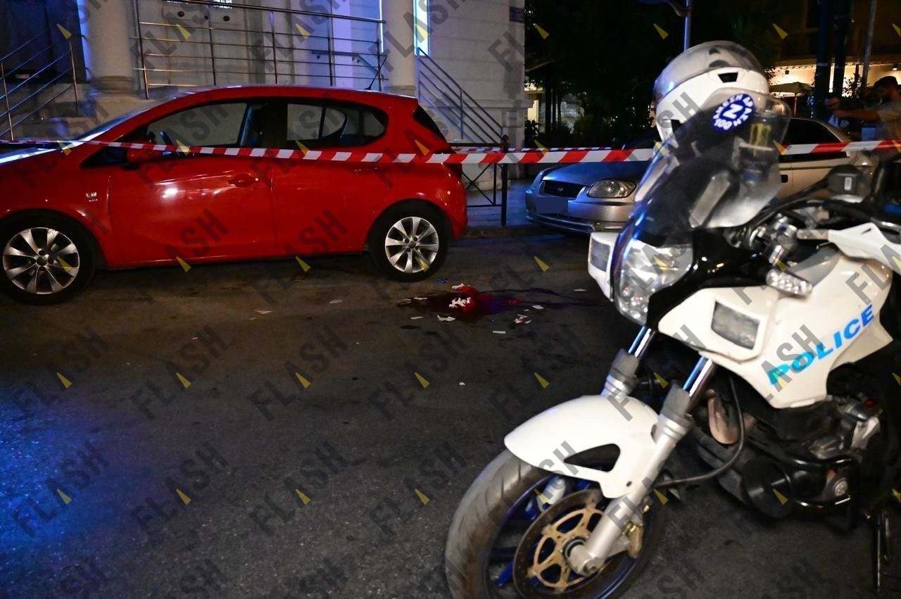 Αιματηρή συμπλοκή με νεκρό στο κέντρο της Αθήνας - Παραδόθηκαν δύο αδέρφια (φωτο, βίντεο)