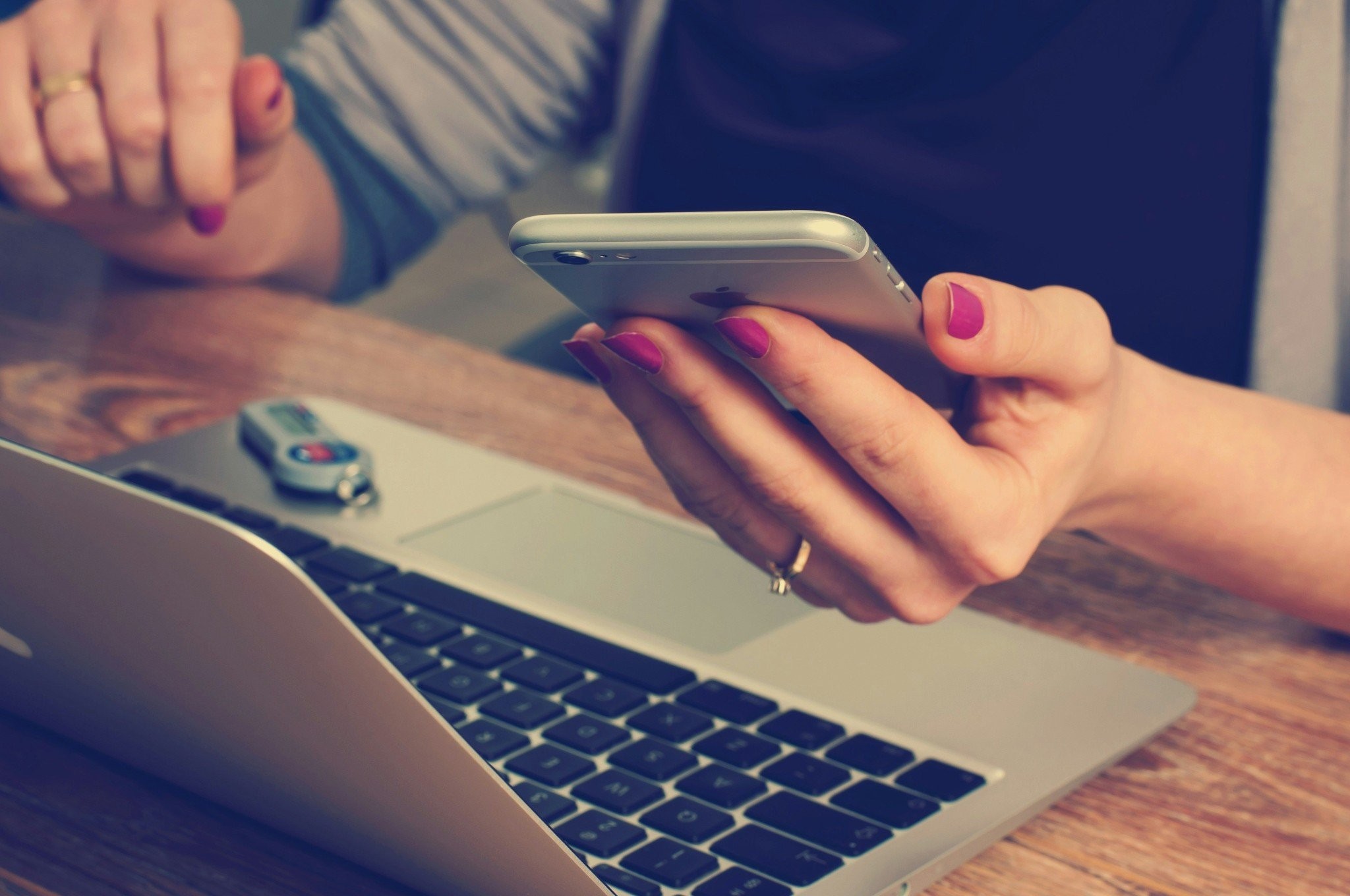 Είναι επίσημο: Το SMS που θα λάβουν 2,5 εκατ. γυναίκες την επόμενη εβδομάδα