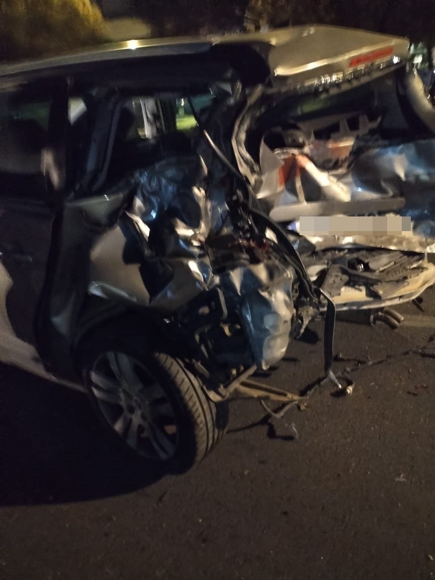 Τροχαίο δυστύχημα στην παραλιακή: Νεκρός 51χρονος οδηγός - Εικόνες σοκ από την Ποσειδώνος