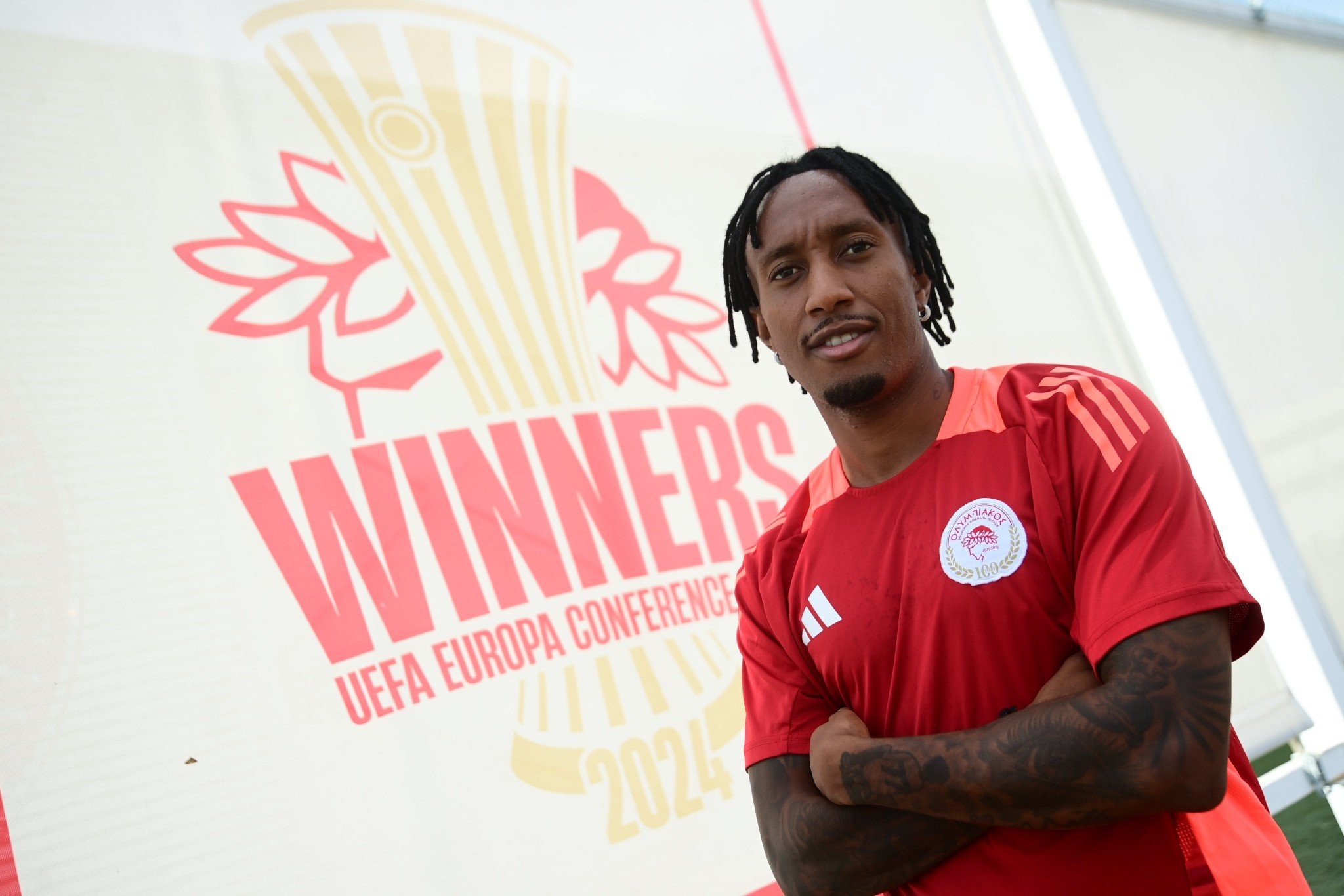 Ζέλσον Μαρτίνς: Εγώ, ο Κριστιάνο, ο Μέσι, ο Σιμεόνε, ο Ρομπίνιο και στη μέση ο Ολυμπιακός