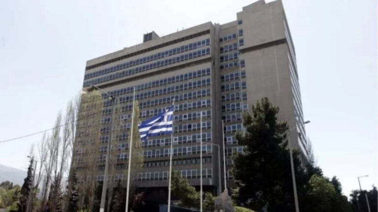 Greek Mafia: Διαλόγους «φωτιά» αξιωματικών της ΕΛ.ΑΣ με νονούς της νύχτας αποκαλύπτει ΤΟ ΒΗΜΑ της Κυριακής