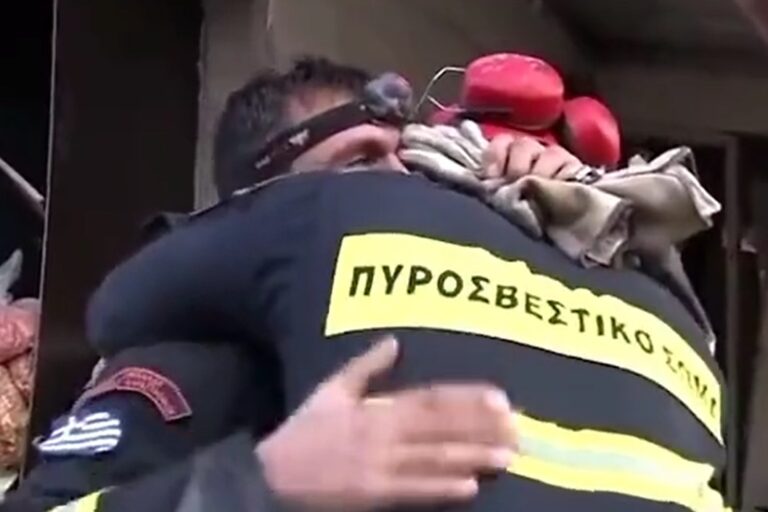 Dayanışma: Οι Τούρκοι ευχαριστούν τους Έλληνες διασώστες – «Γείτονά μου, φίλε μου, αδερφέ μου»
